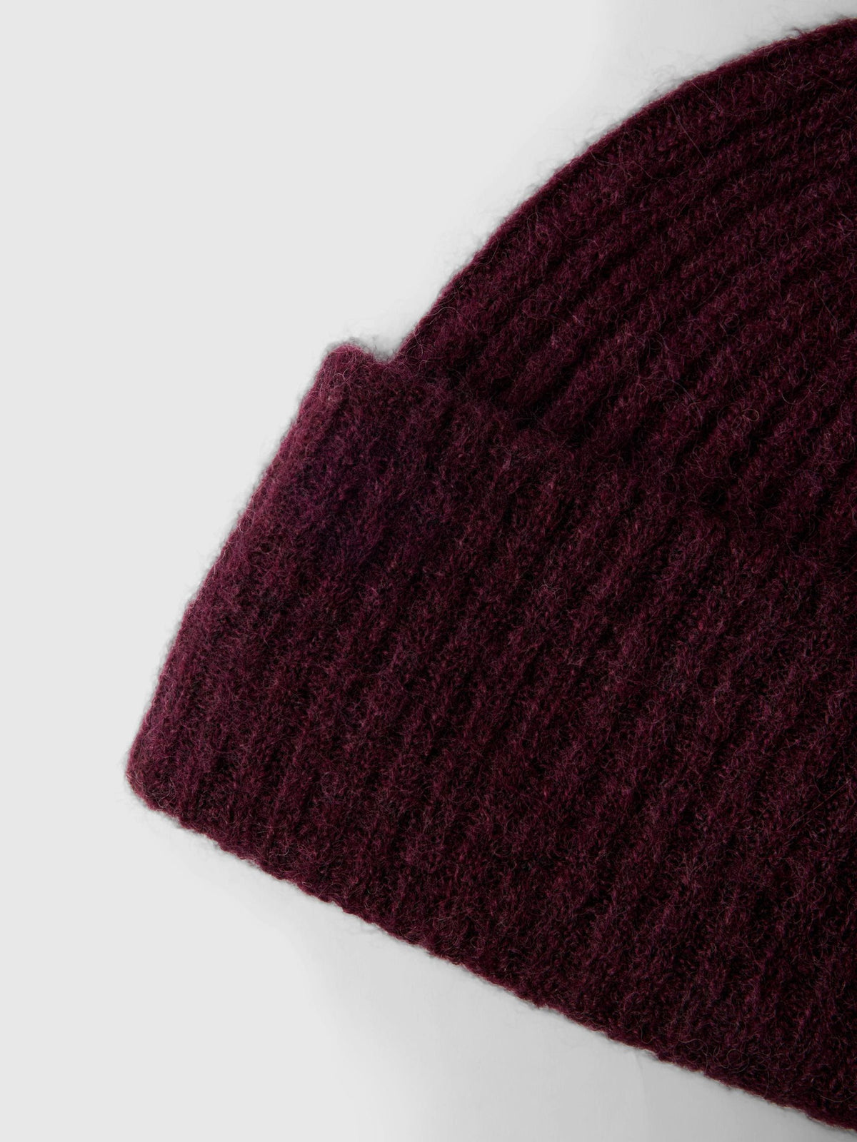 SELECTED Lulu Knit Beanie in Fig