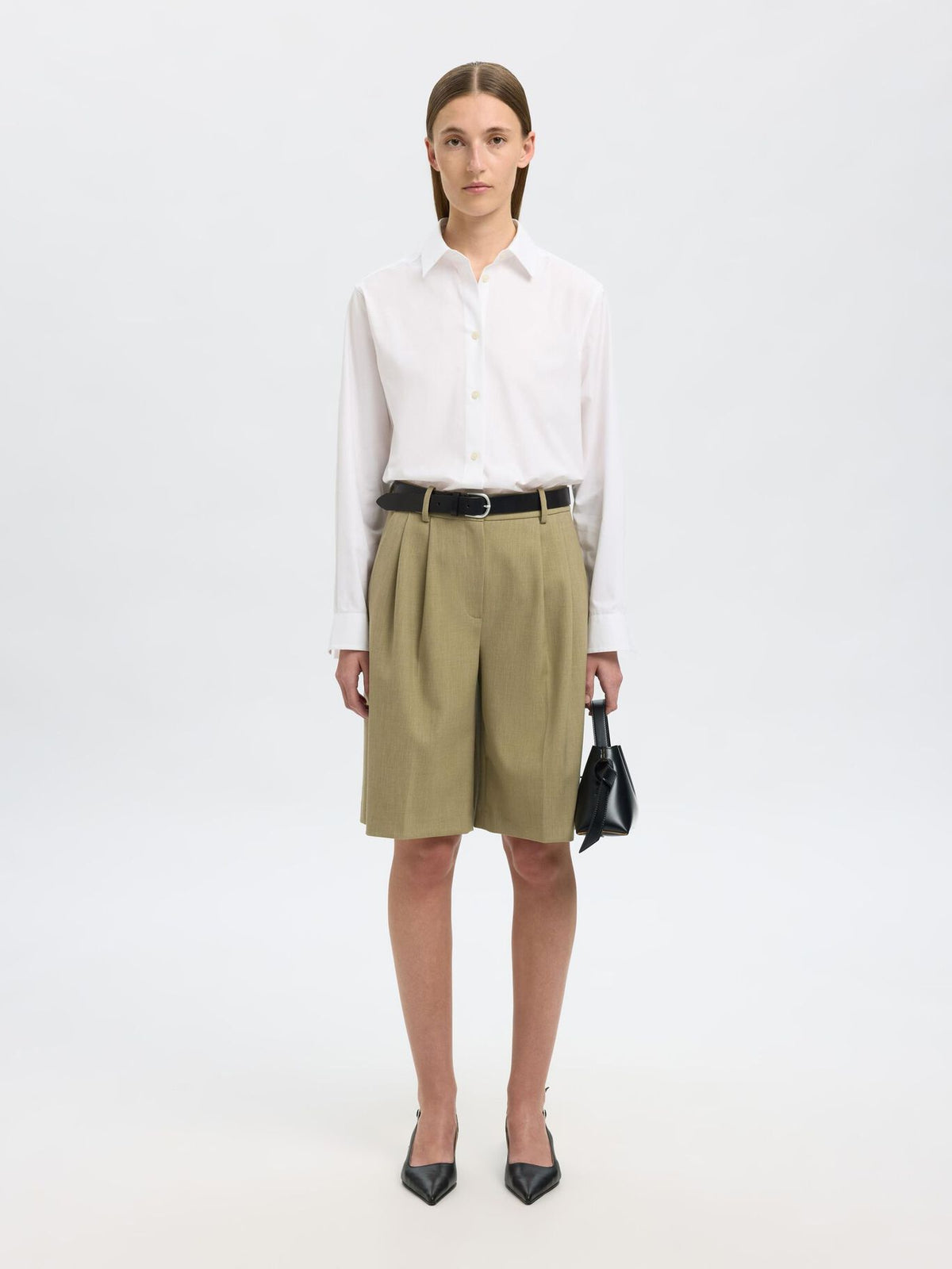 SELECTED Bermuda Rita Shorts in Slate Green