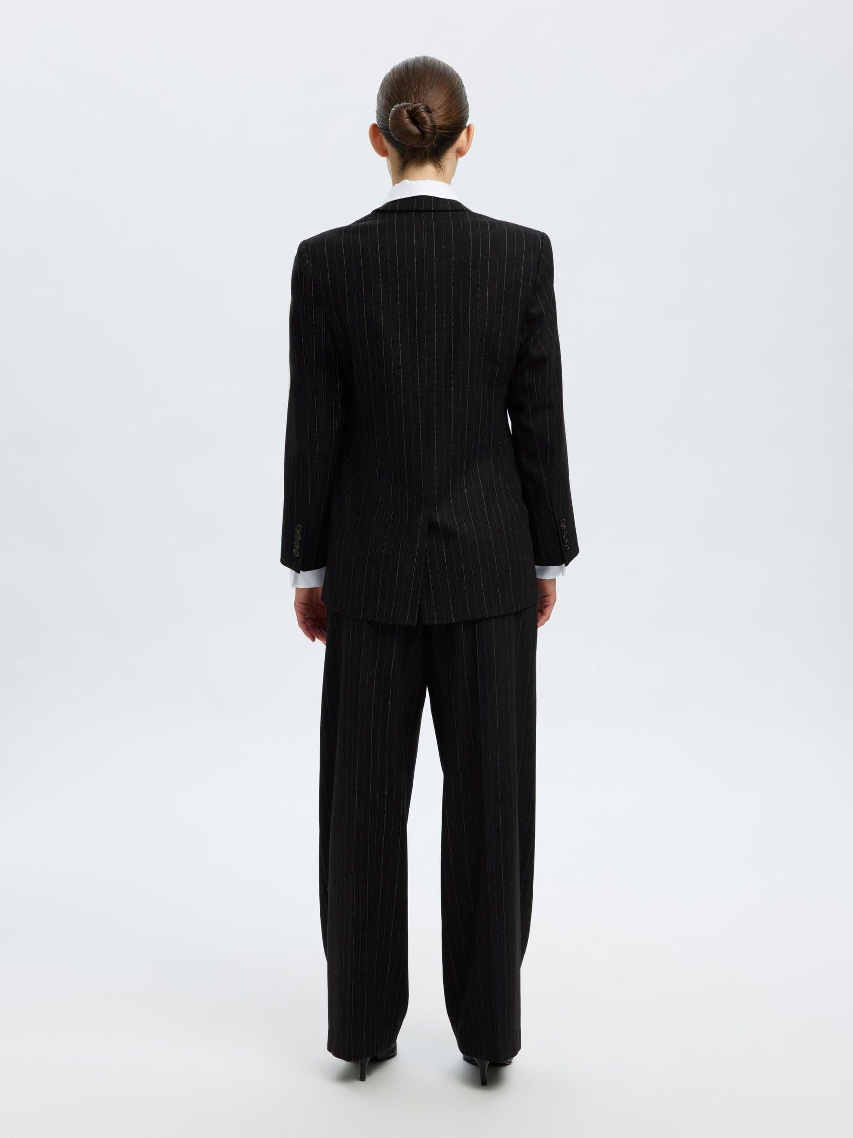 SELECTED Malia Manteco Blazer in Black Pinstripe
