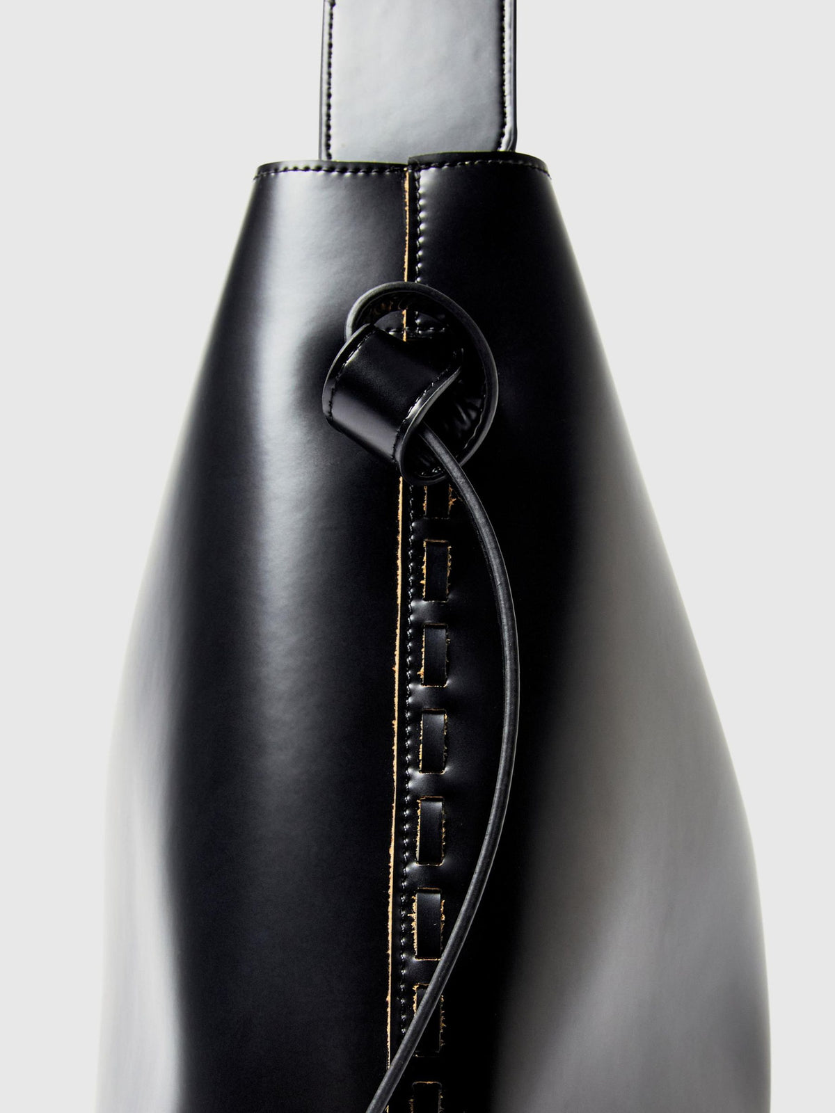 SELECTED Stella Leather Bag in Black