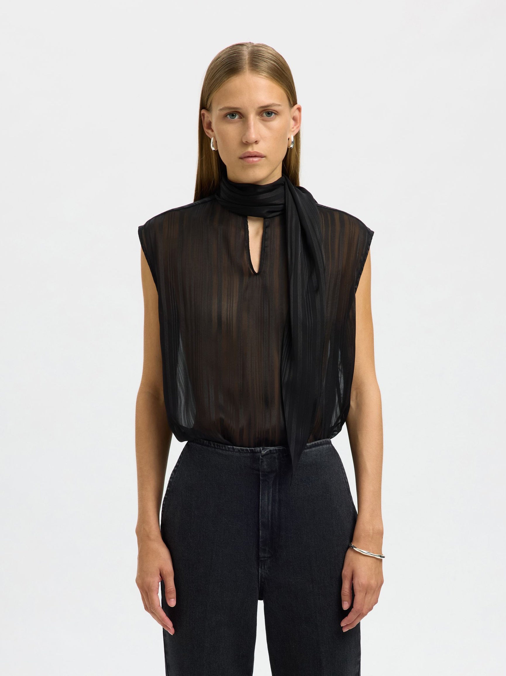 Selected Margrethe SL Tie Top in Black