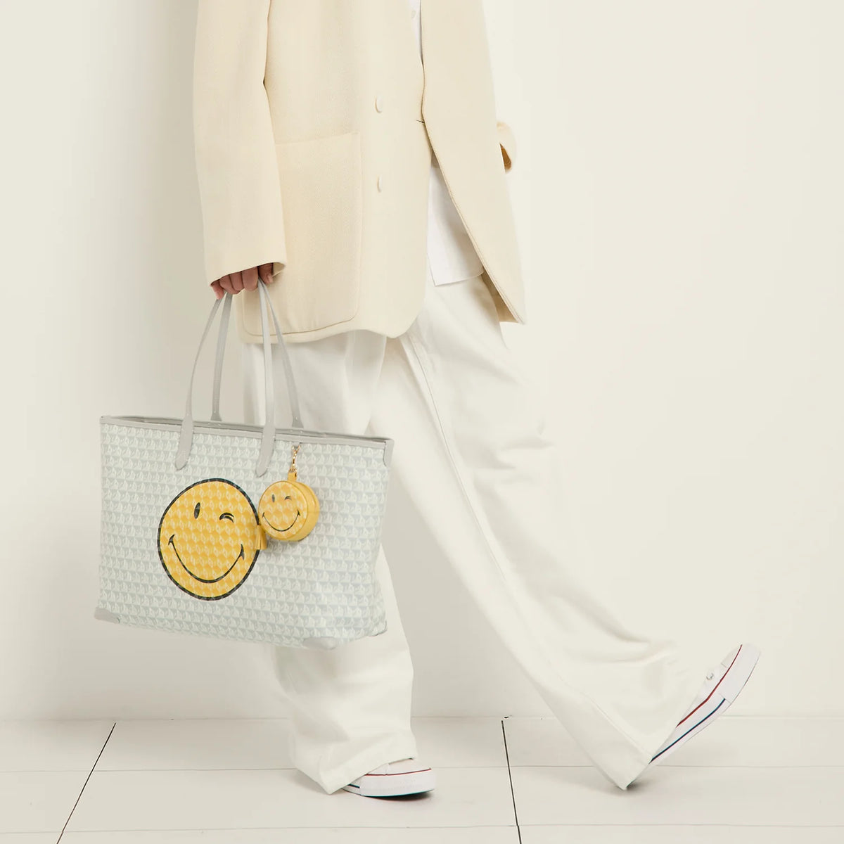 Anya Hindmarch Ear Pods Pouch Wink in Lemon