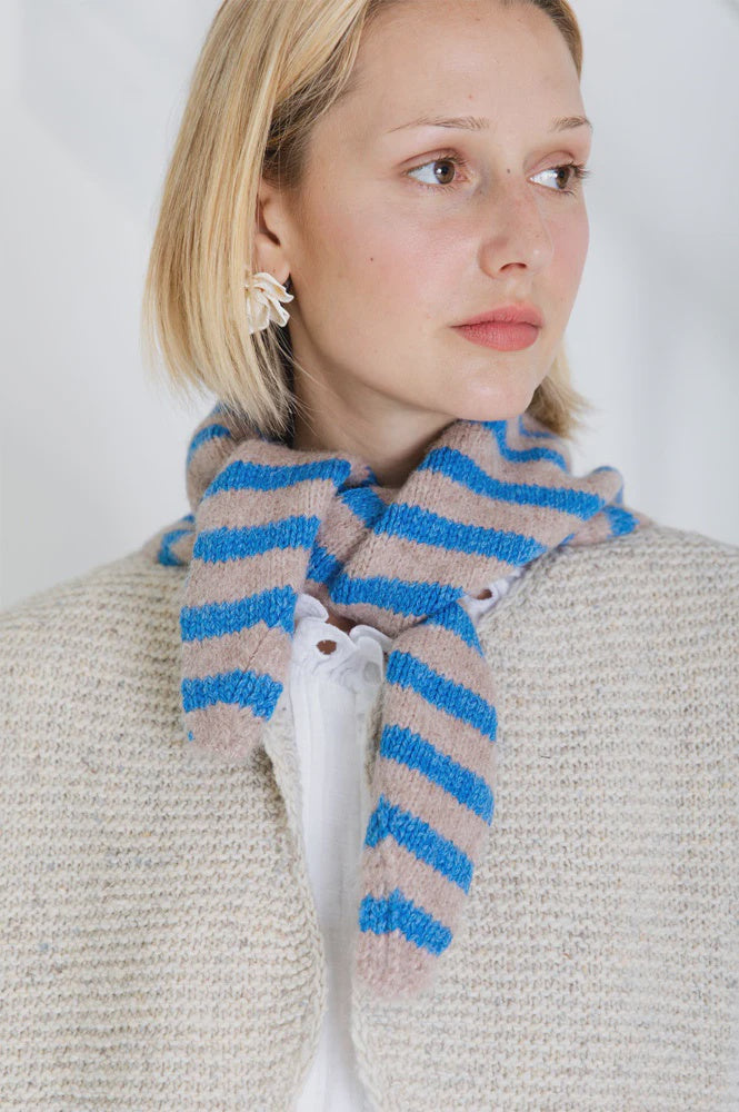 Bonte Elizabeth Triangle Scarf in Hassar Blue