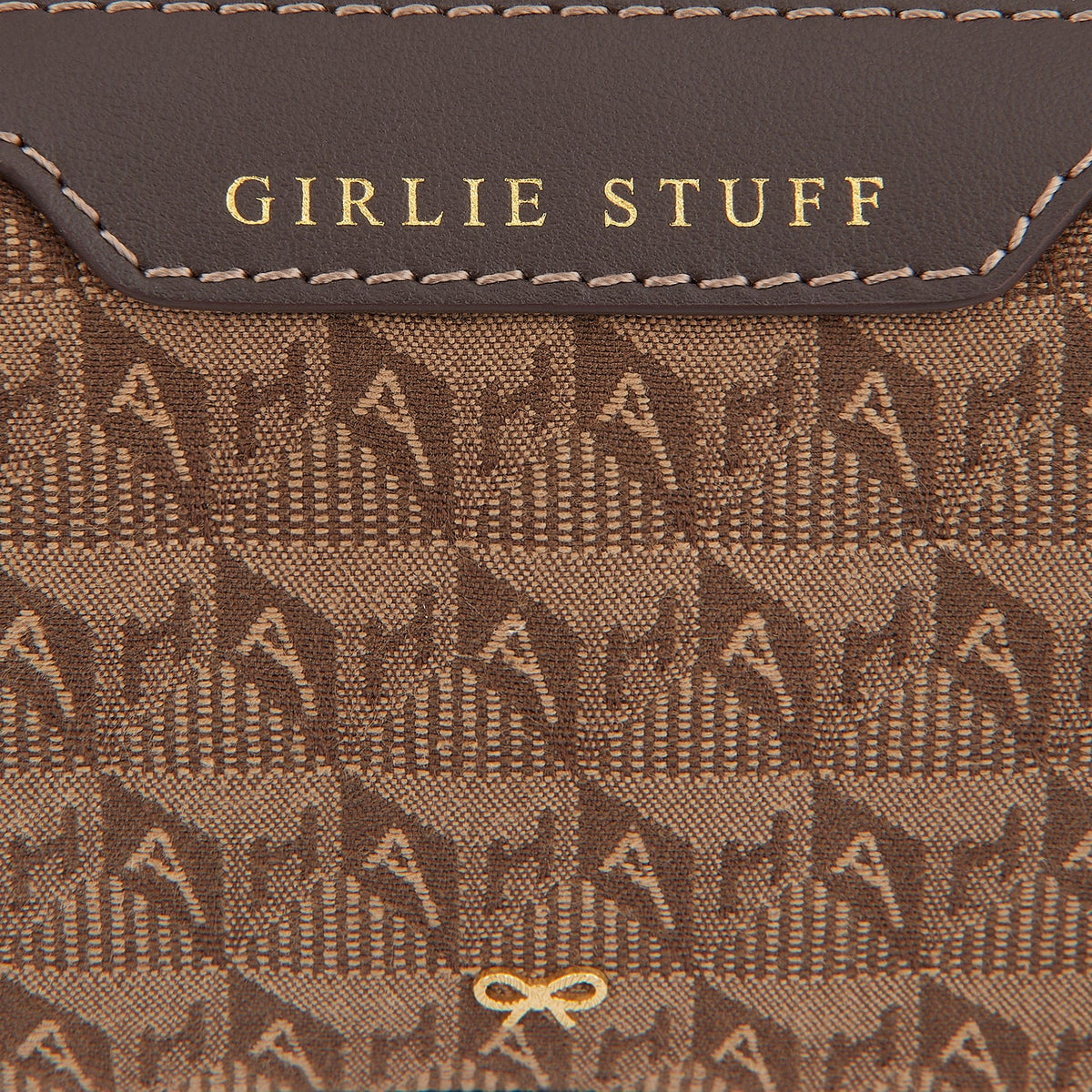 AH Girlie Stuff in Dark Earth