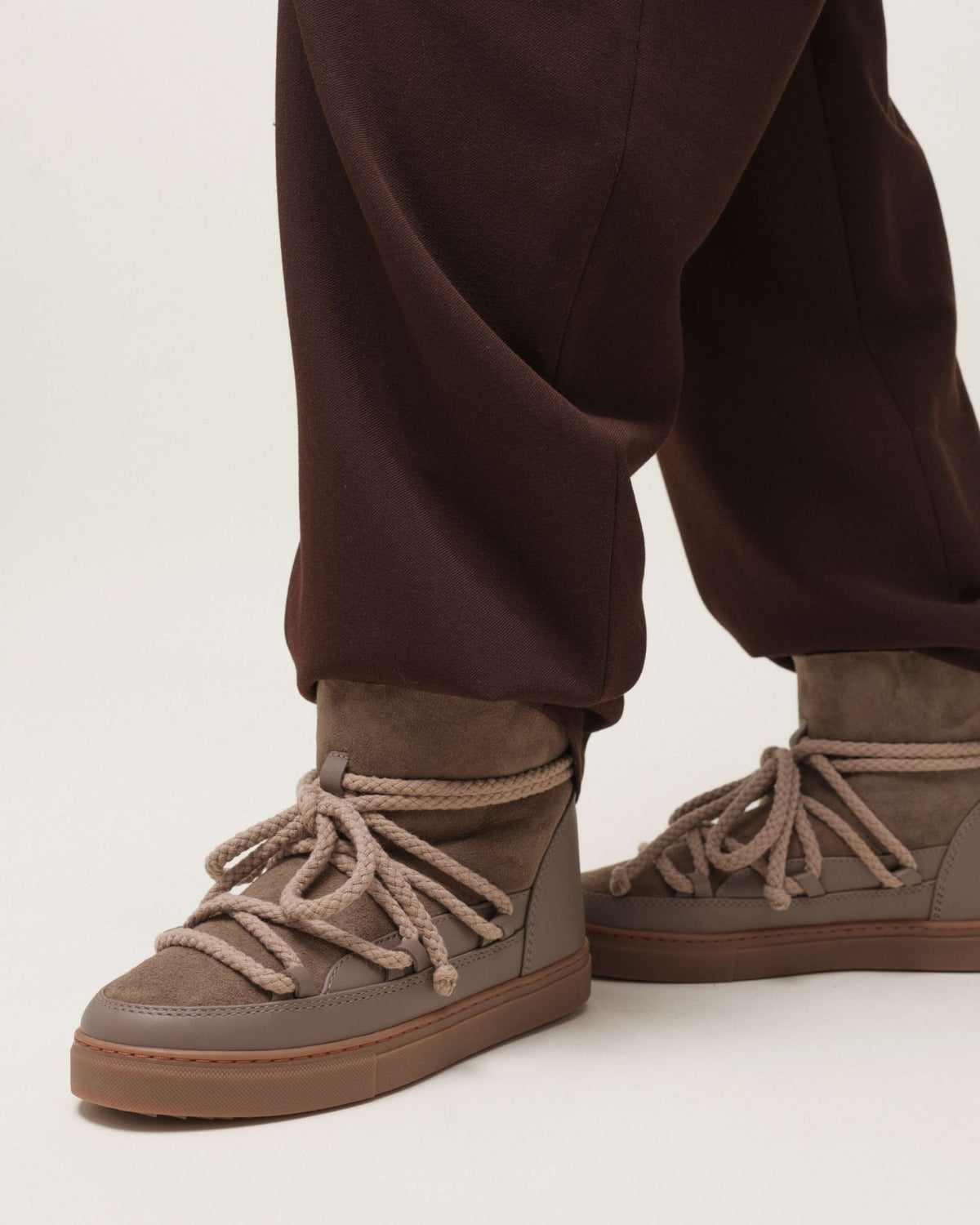 INUIKII Classic Boot in Taupe