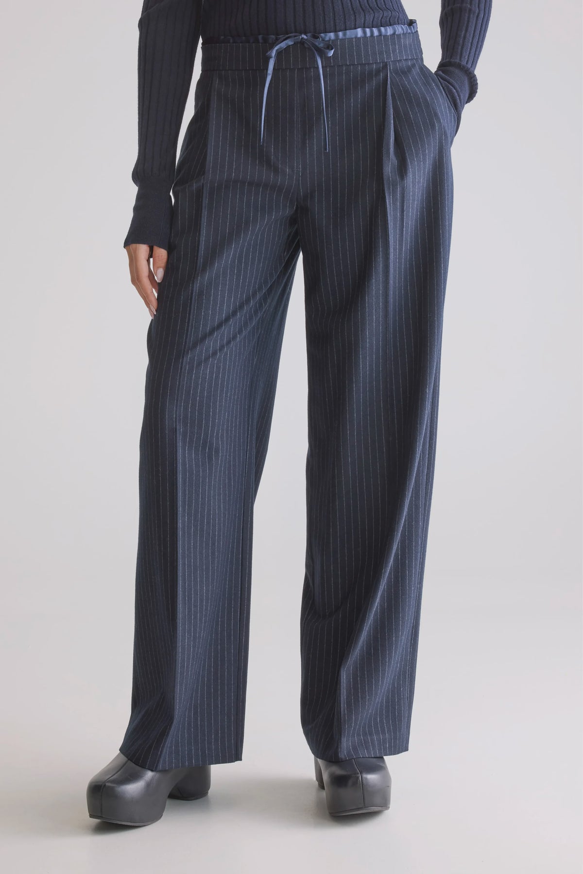 Bellerose Turin Trousers in Anthracite