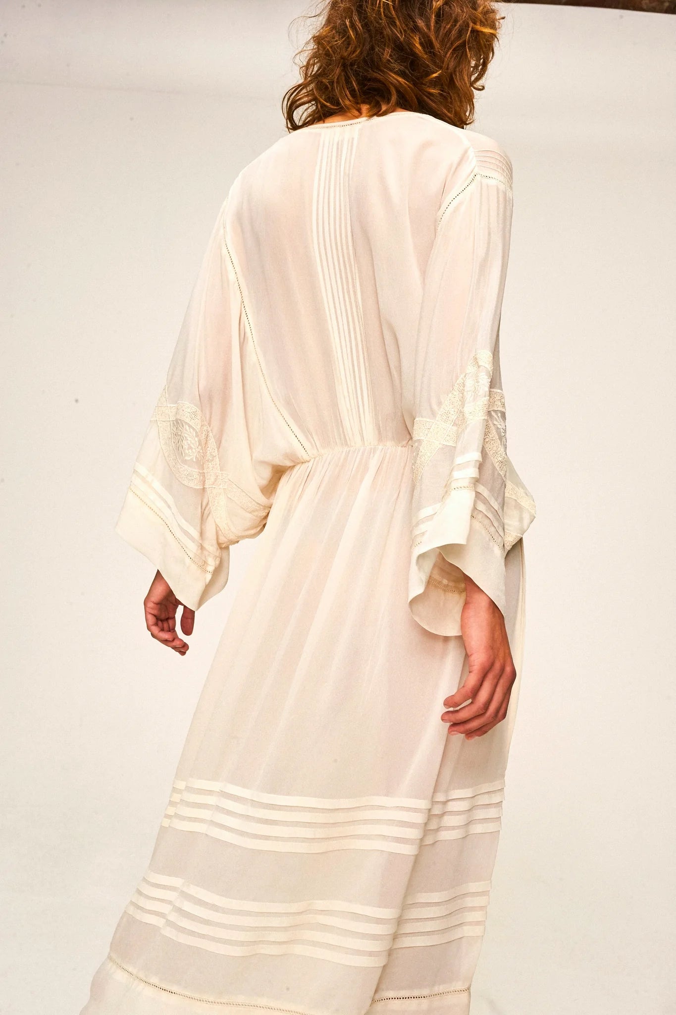 FAUNE Dahlia Dress in Oyster