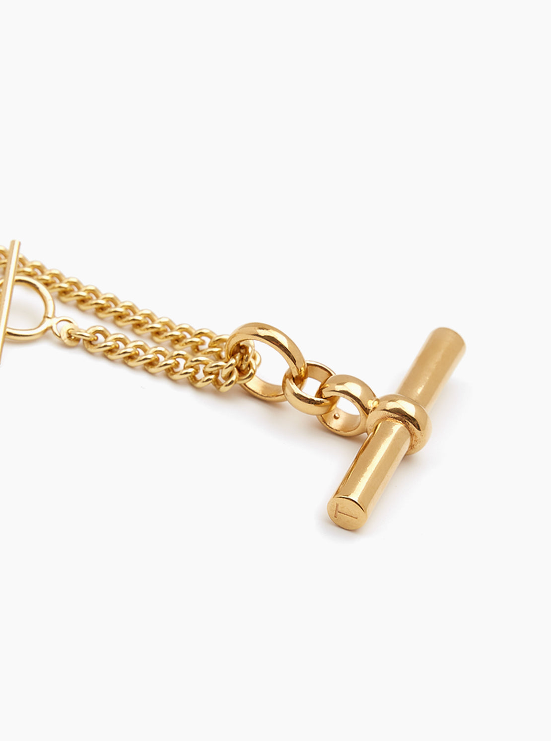 Tilly Sveaas Giant Gold T Bar on Curb Chain