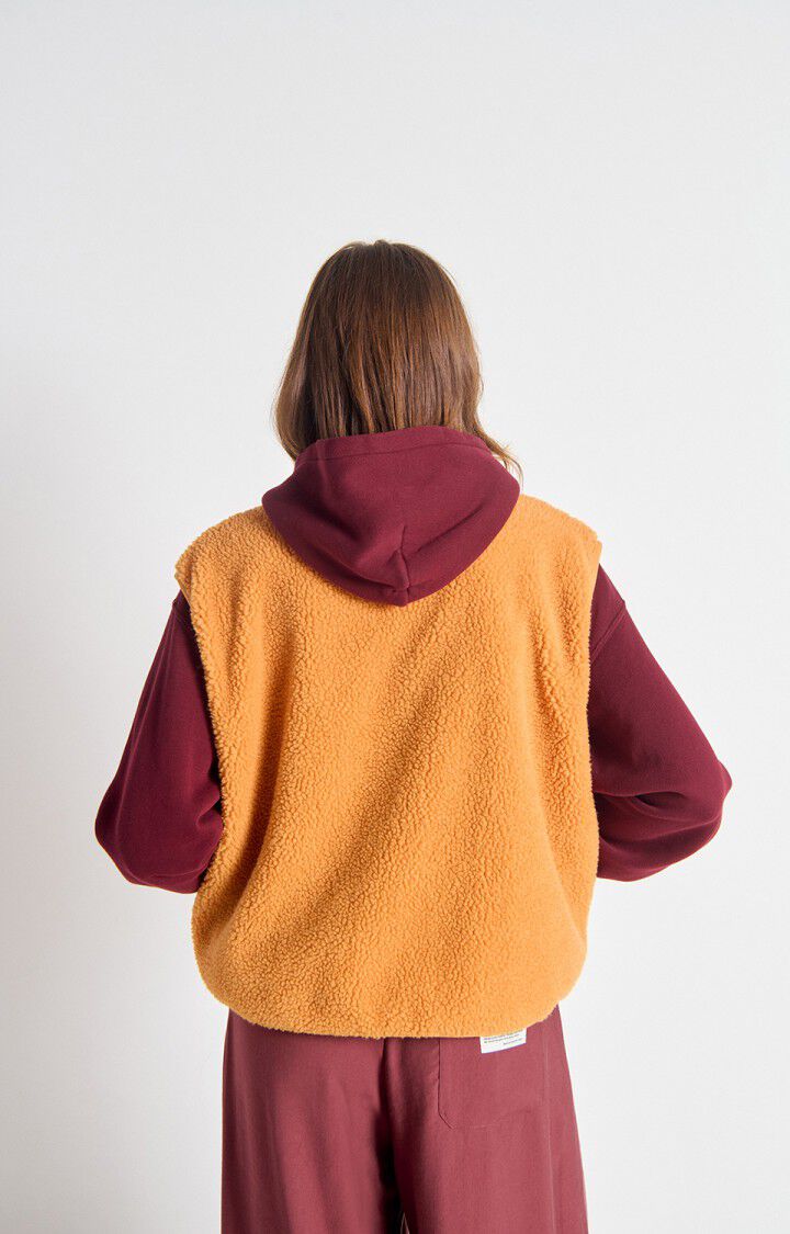 American Vintage Hoktown Fleece Gilet in Nectarine