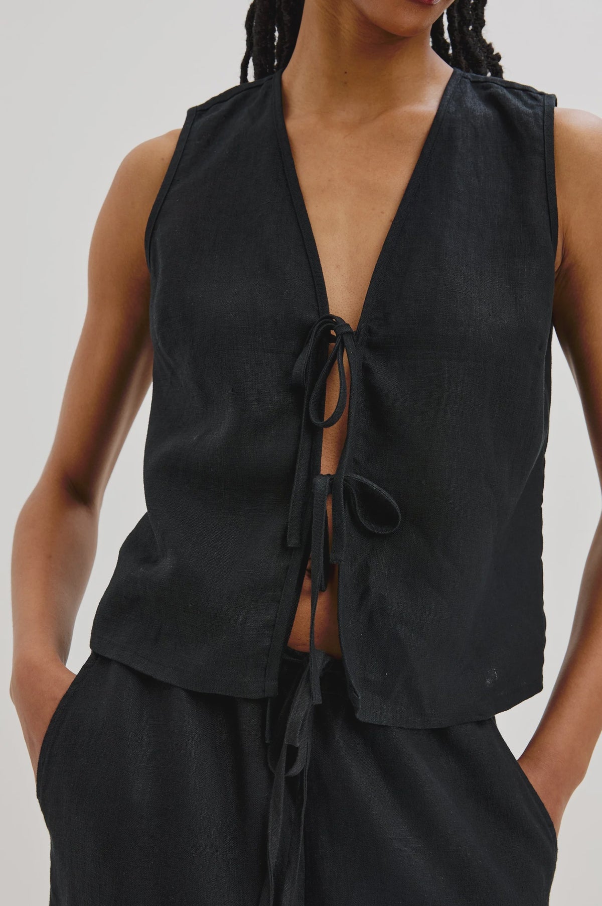 RAILS Oregon Tie Top in Black