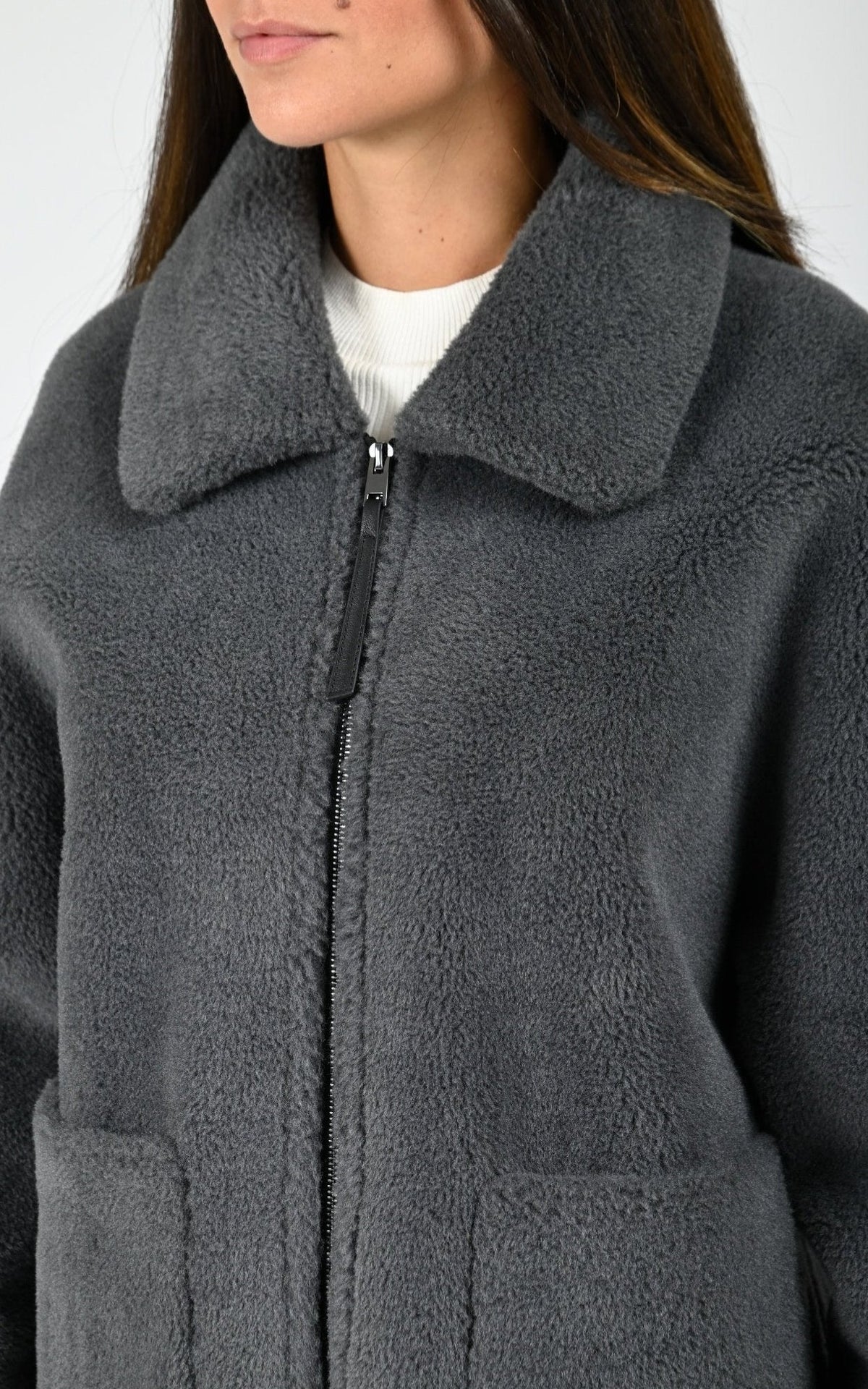 Oakwood Juliette in Anthracite