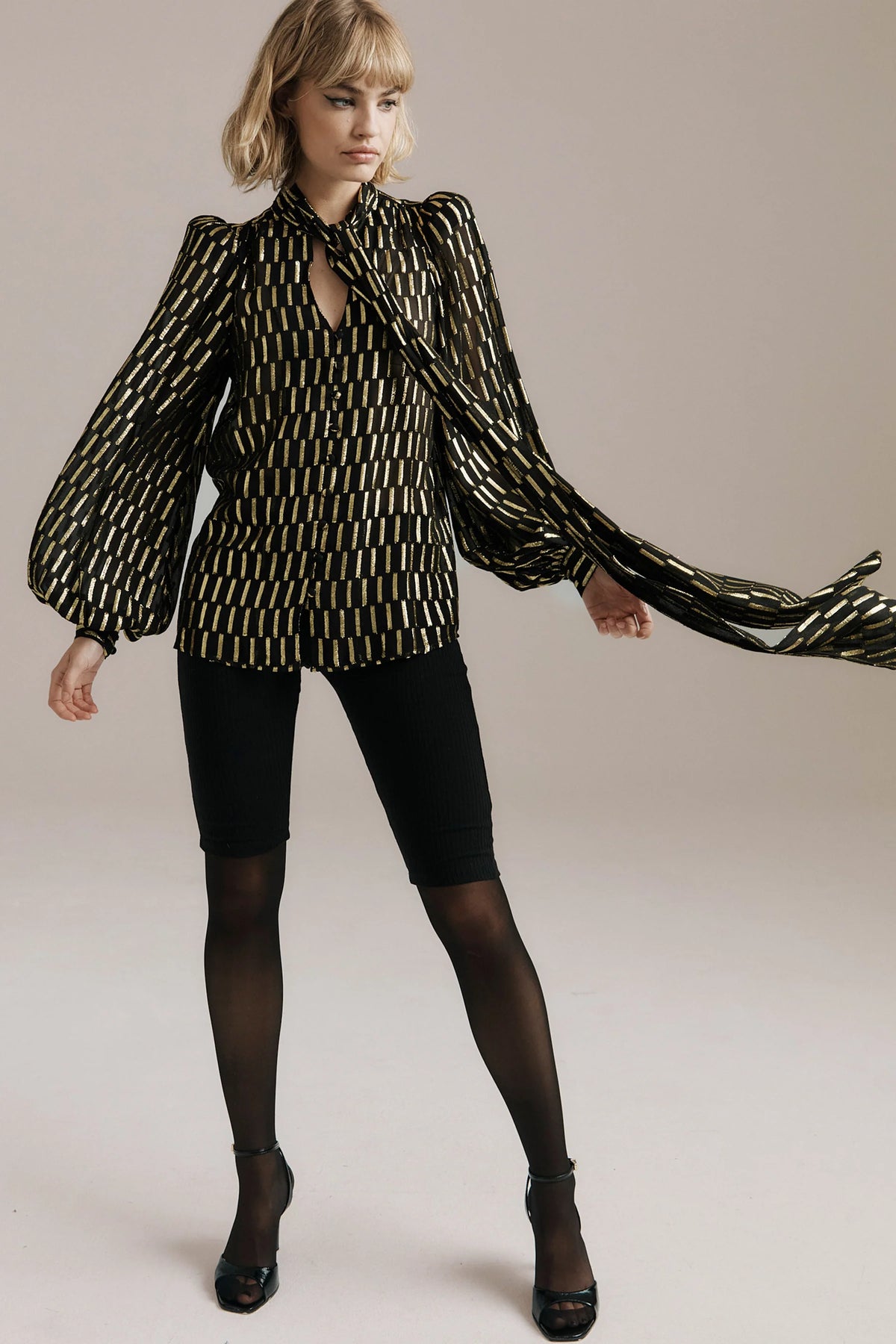 Queens of Archive Foxy Top in Black, Gold