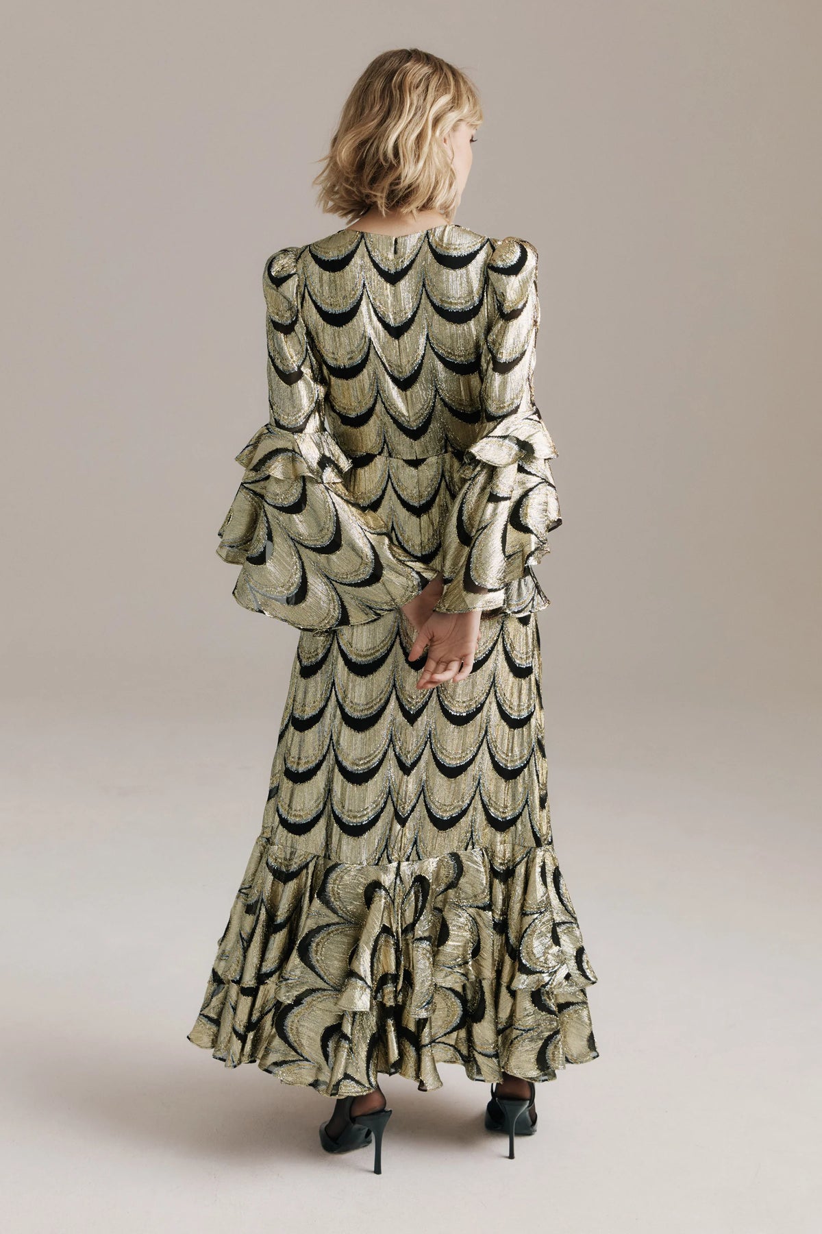 Queens of Archive Scarlet Dress in Black, Gold