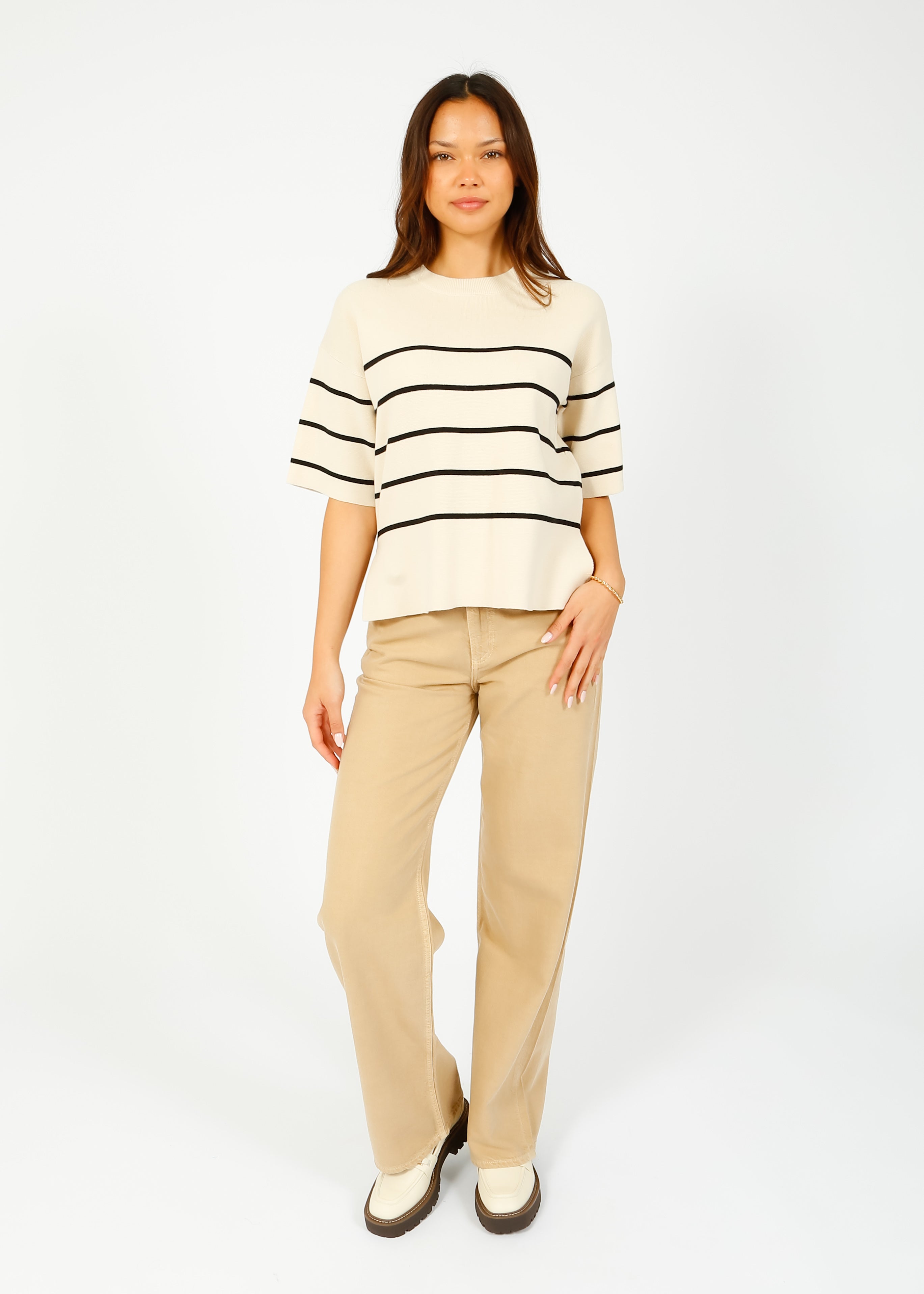 R&B Featherweight Logan in Beige