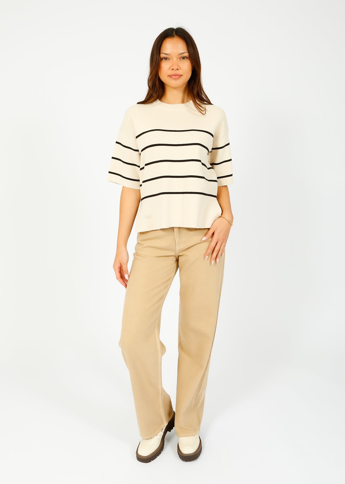 R&B Featherweight Logan in Beige