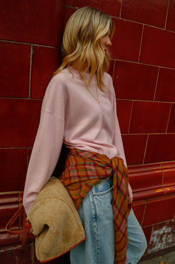 PARK Cashmere Boyfriend Jumper in Baby Pink