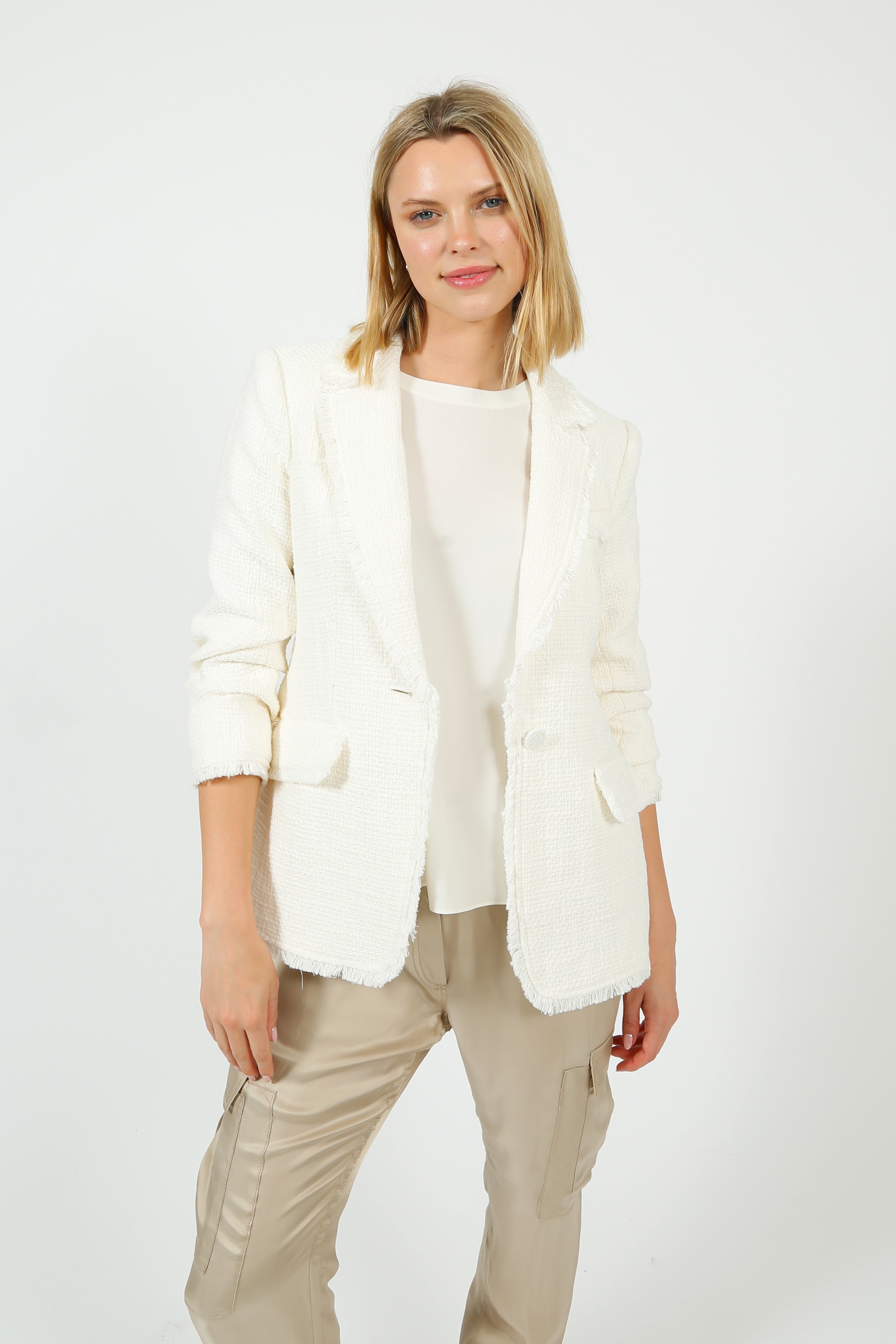 Cinq à Sept Boucle Khloe Blazer in Gardenia