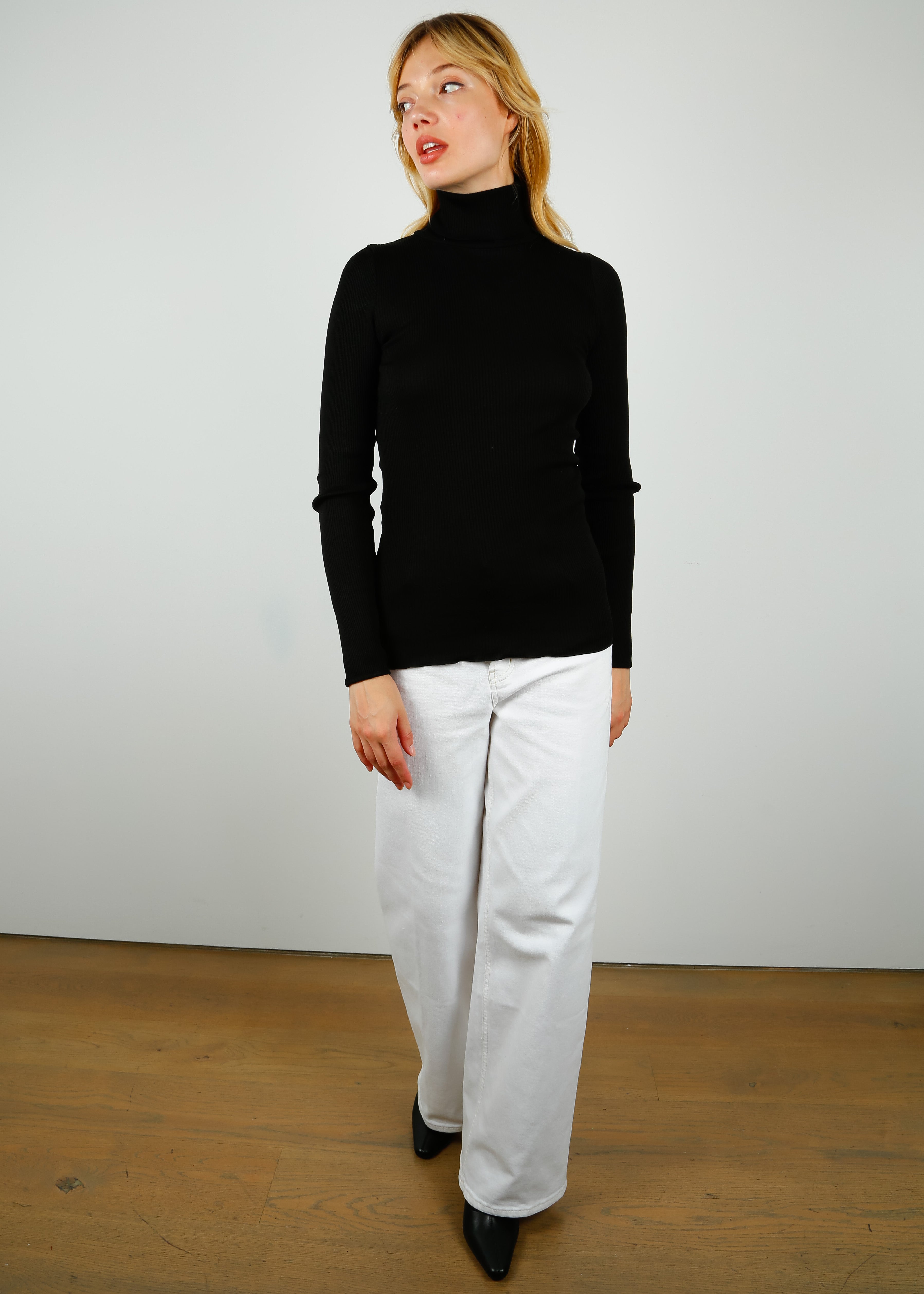 ROSEMUNDE Babette Roll Neck in Black