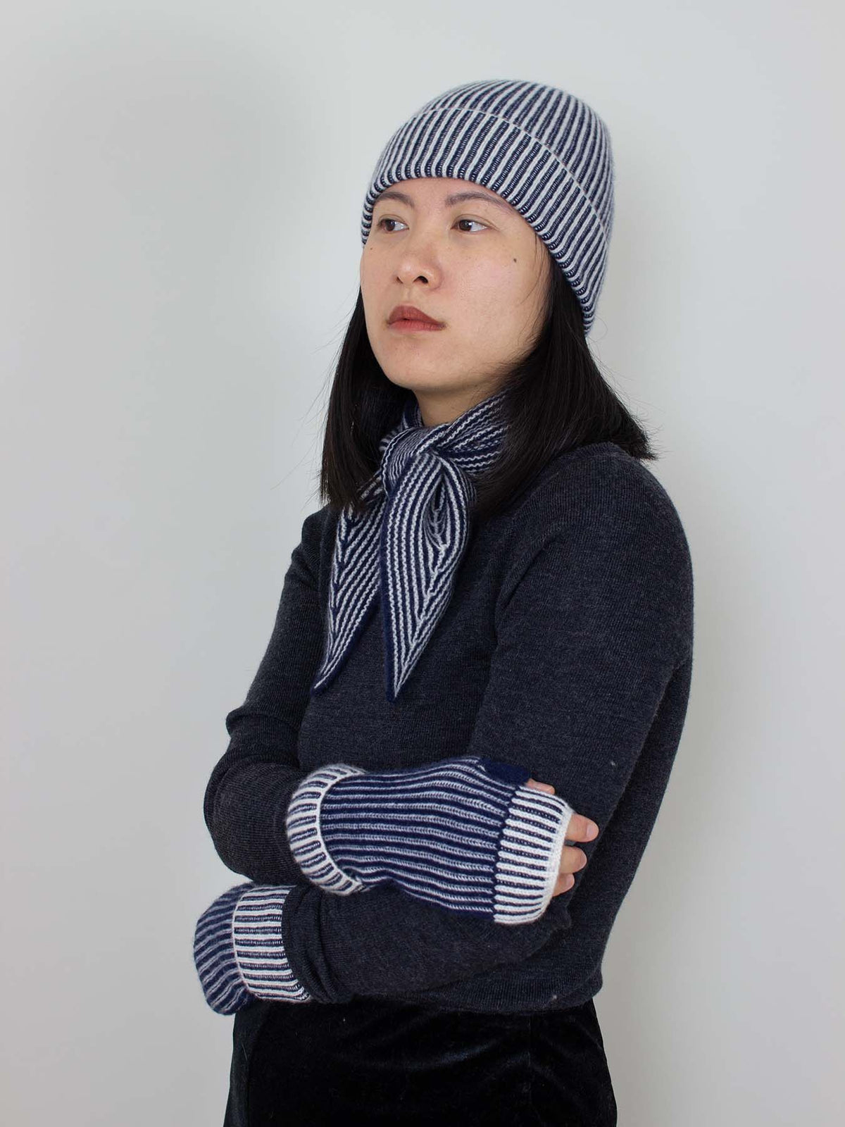 Oats & Rice Sailor Cashmere Neck Tie in Navy