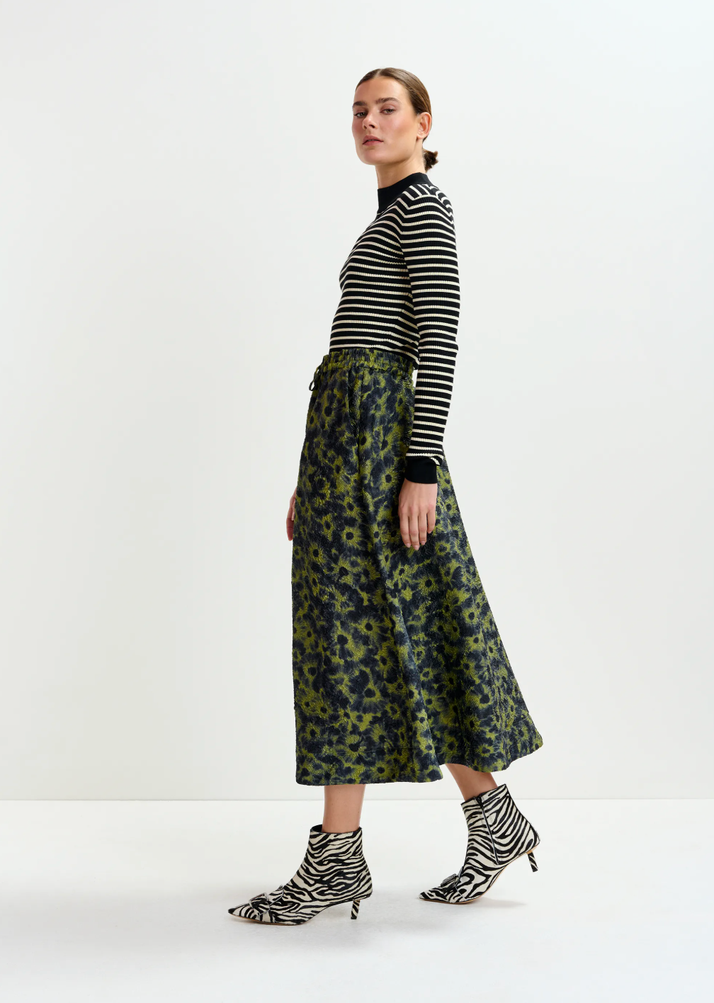 Essentiel Antwerp Isebel Elasticated Midi Skirt in Brat Olive