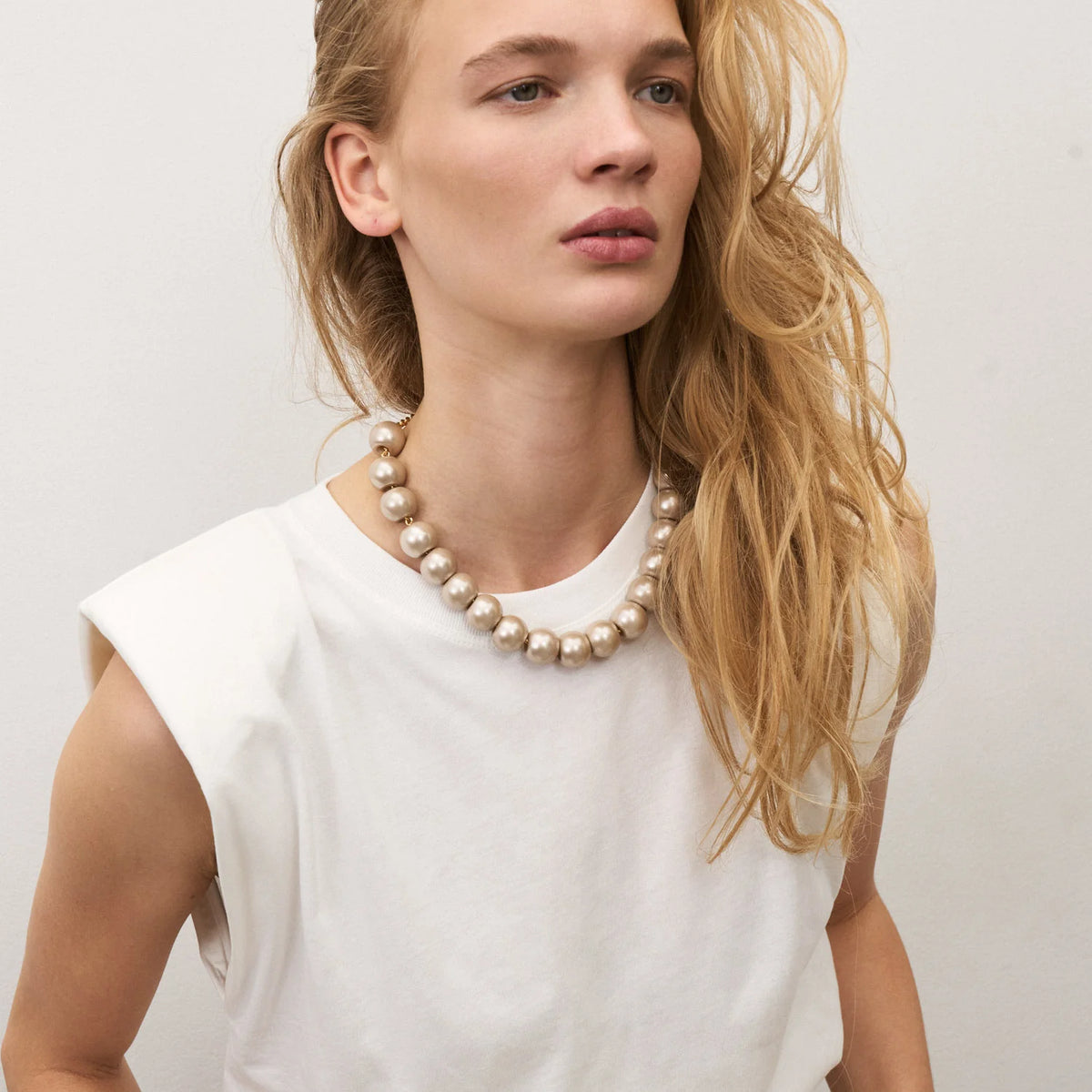 Vanessa Baroni Short Bead Necklace in Champagne
