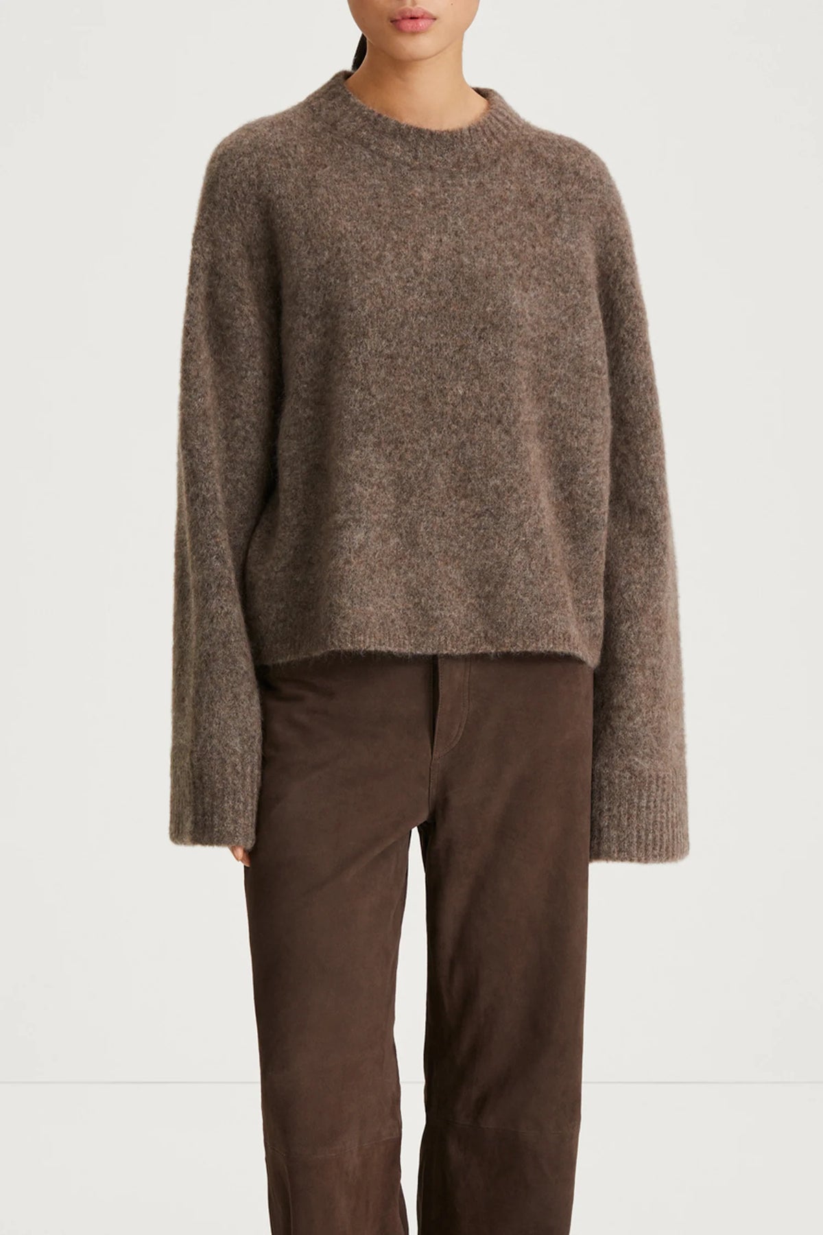 Style In Niclas Short Sweater in Brown