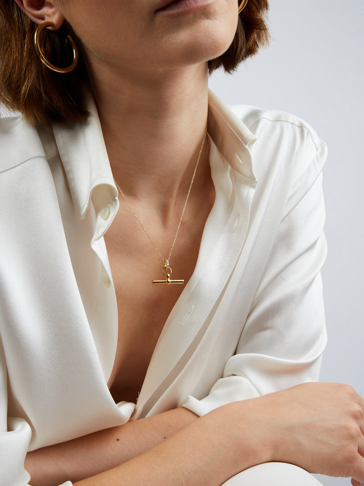 Tilly Sveaas Small Jewelled T Bar on Gold Trace Chain