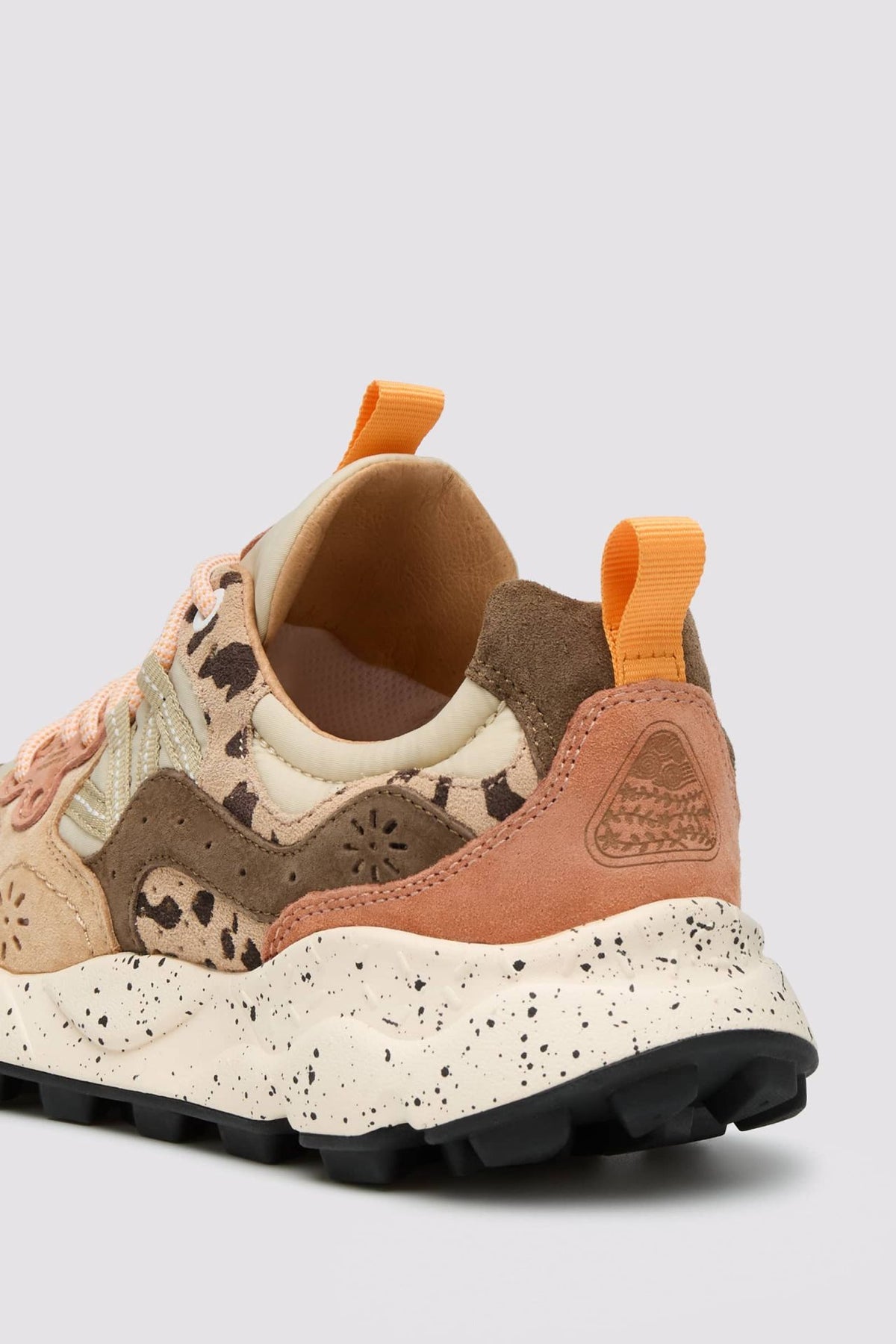 Flower Mountain Yamano 3 in Antelope, Beige, Milk, Lt Brown