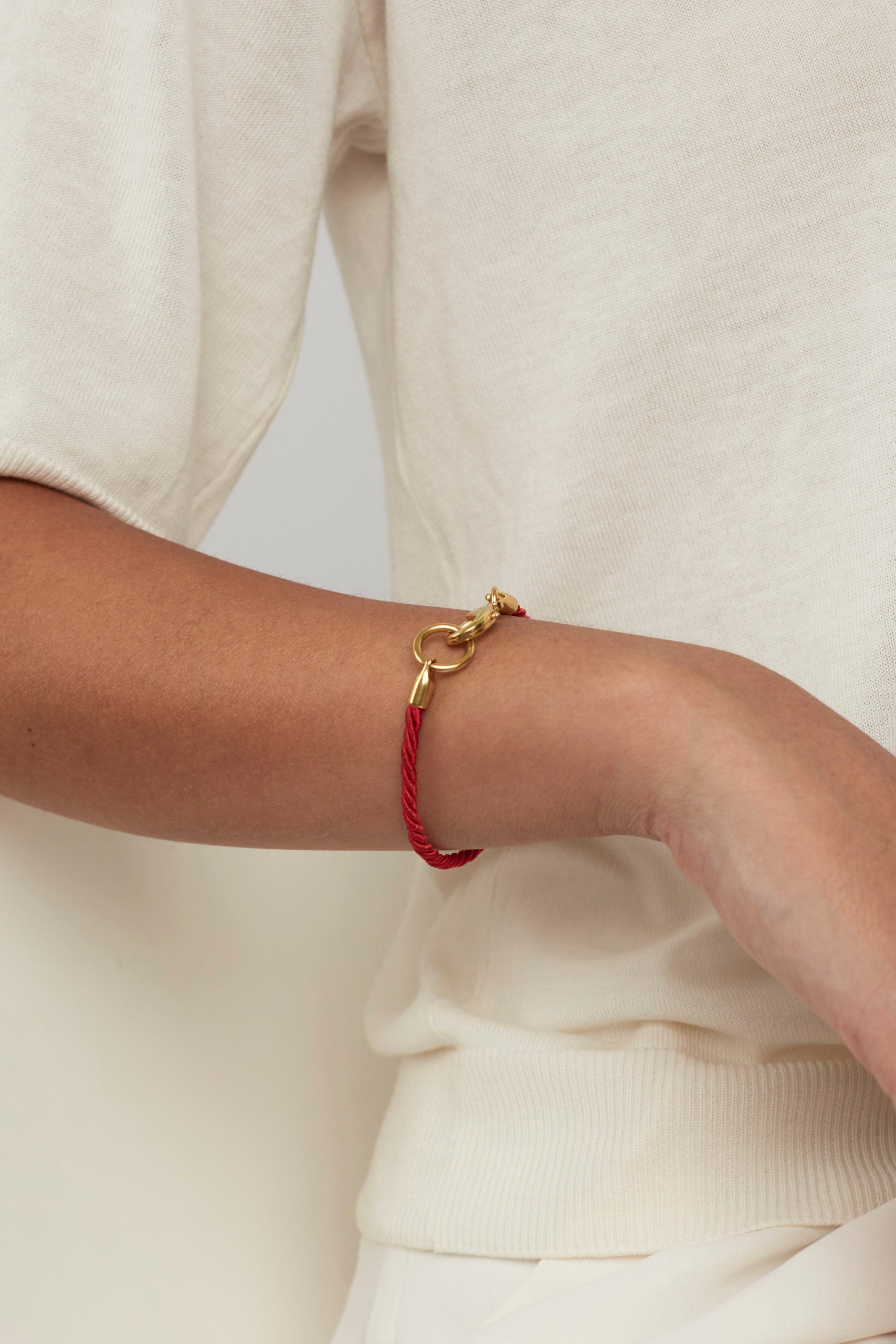 Tilly Sveaas Friendship Bracelet in Crimson