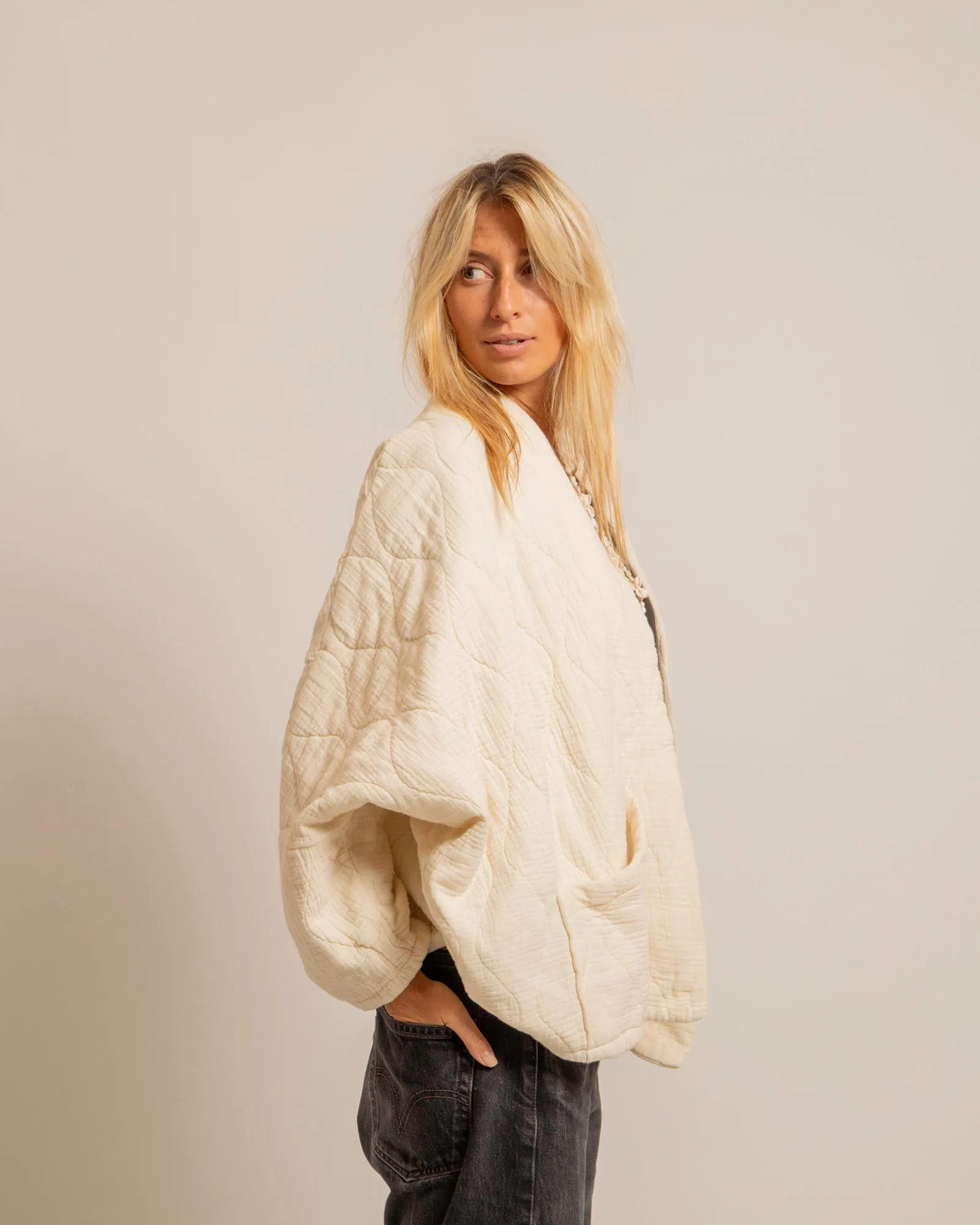 Aokyanos Chicago Jacket in Creme