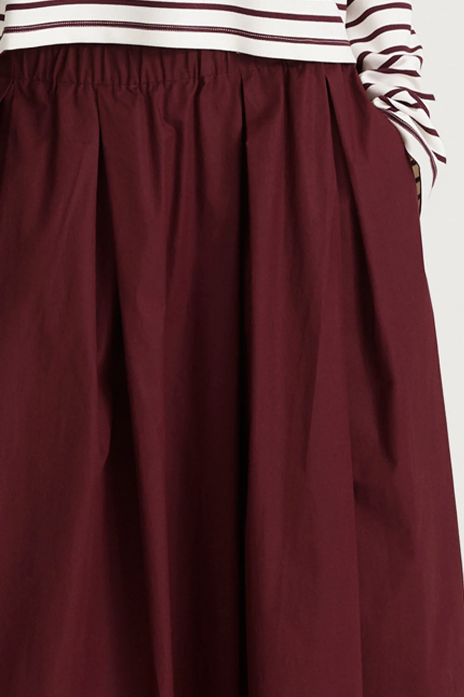 Style In Jorina Maxi Skirt in Burgundy