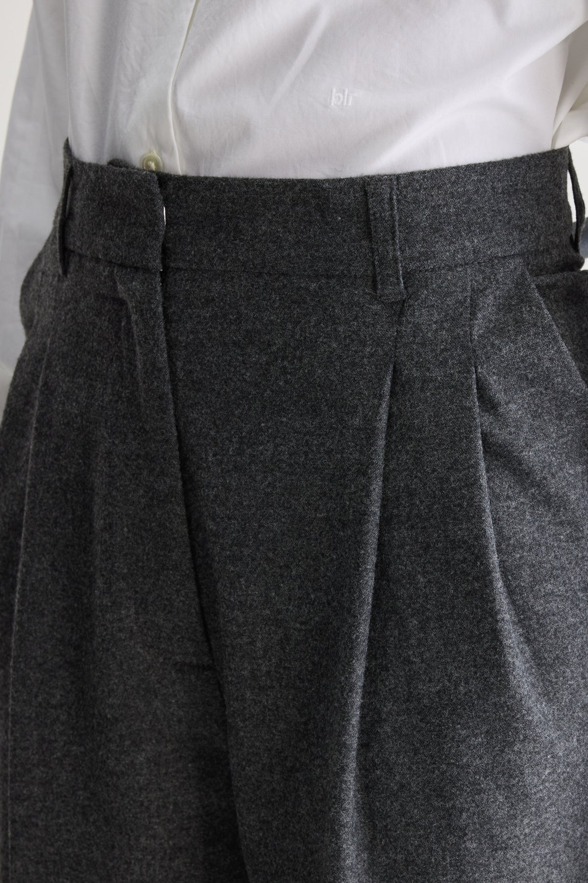 Bellerose Dom Long Shorts in Anthracite
