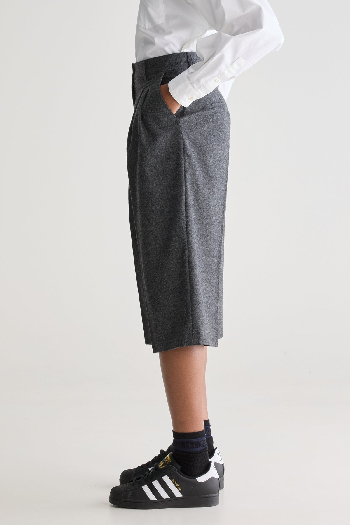 Bellerose Dom Long Shorts in Anthracite