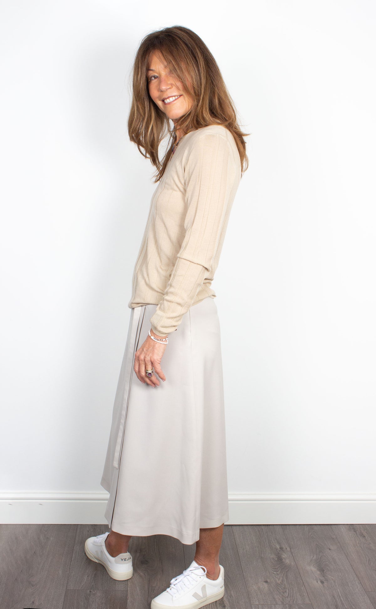 Joseph V-neck fine merino-wool chai chine jumper