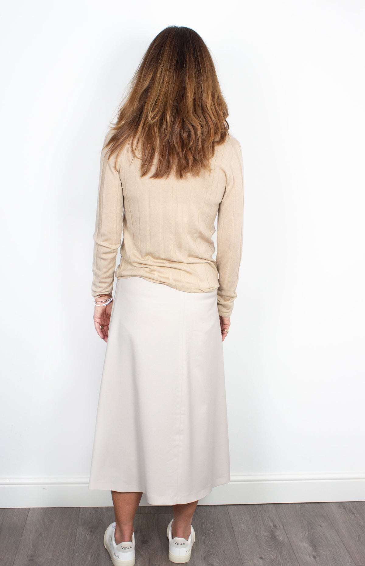 Joseph V-neck fine merino-wool chai chine jumper