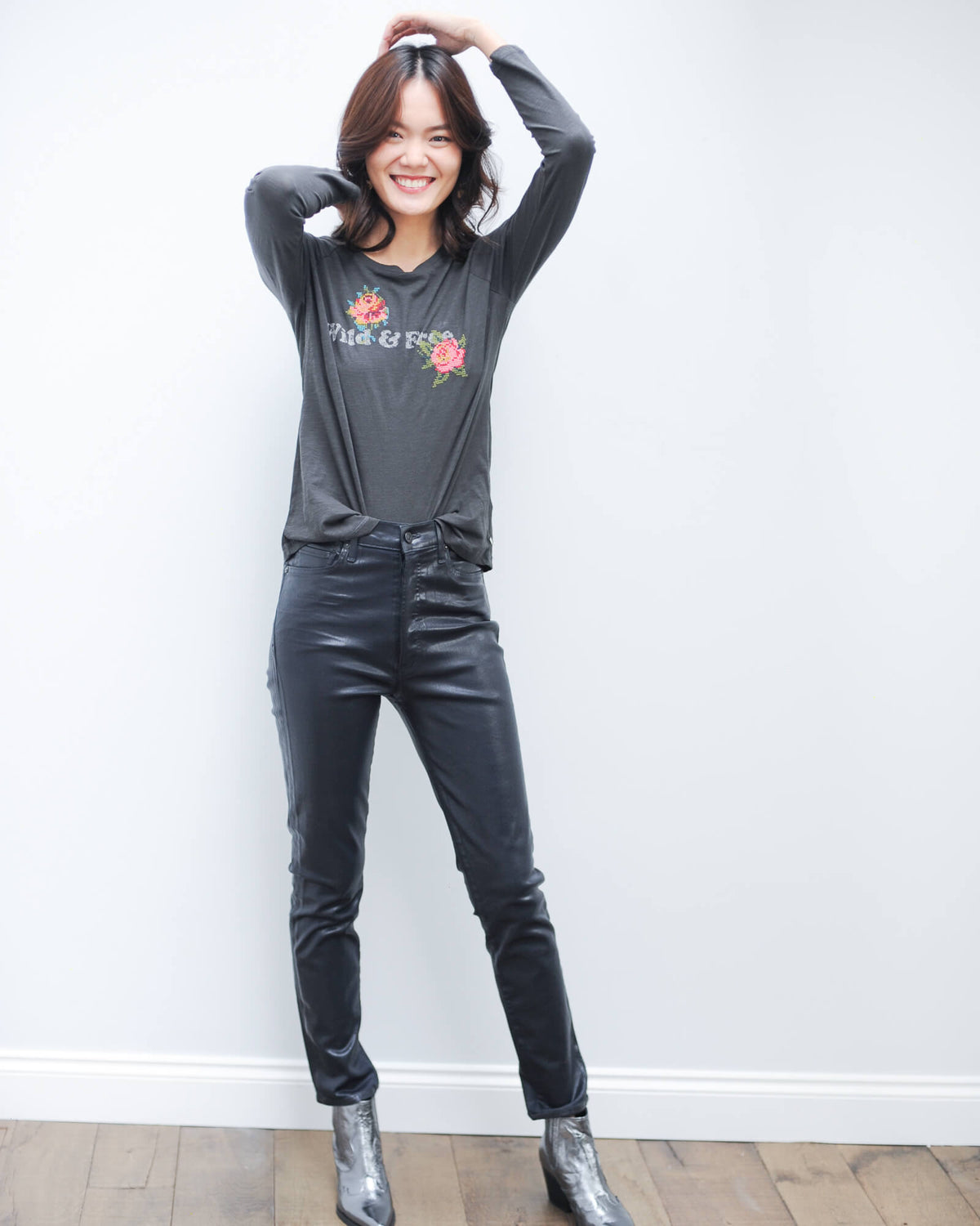 Y 29217 wild and free tee in anthracite