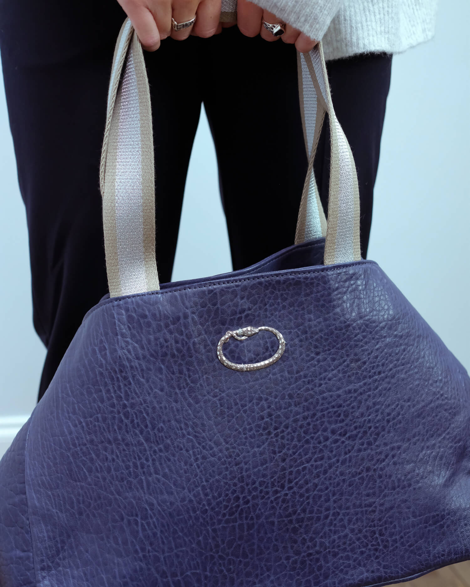 SLP Tulum in sheep navy with cobra and silver strap