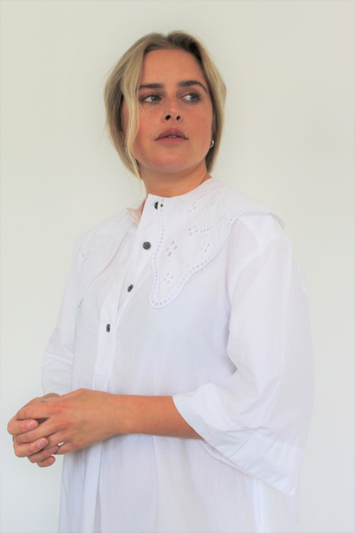 GANNI F5990 Broderie Oversized Dress in White