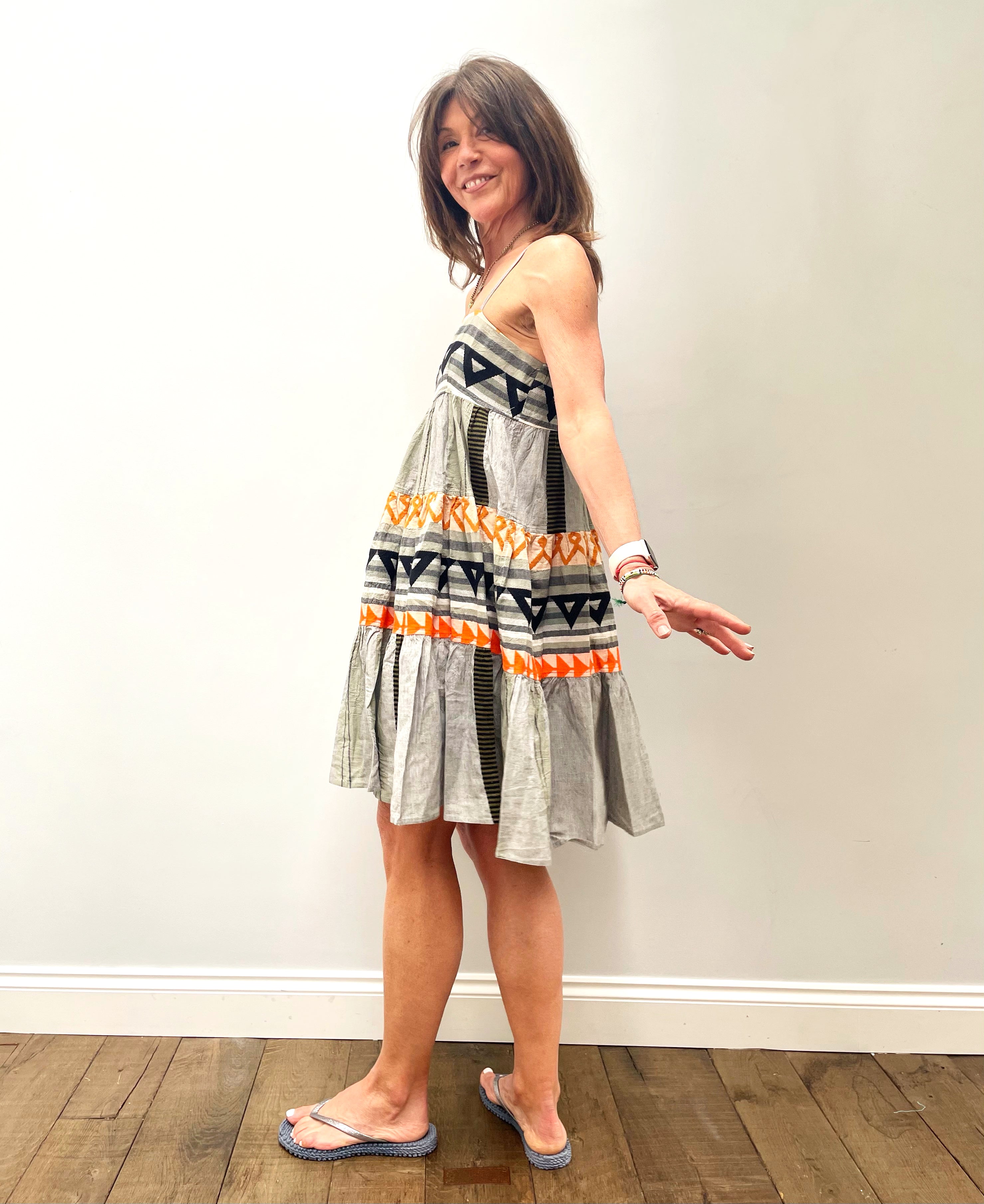 D Short Doha Dress in Khaki
