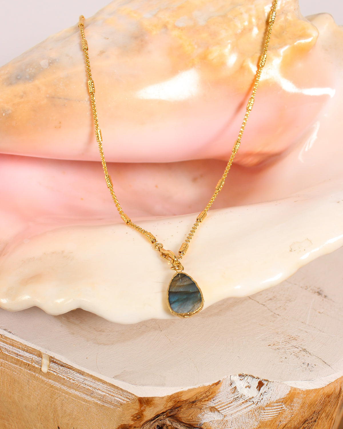 HANKA Golden Double Necklace in Labradorite