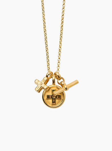 Tilly Sveaas Gold Moi + Toi Disc on Belcher Chain
