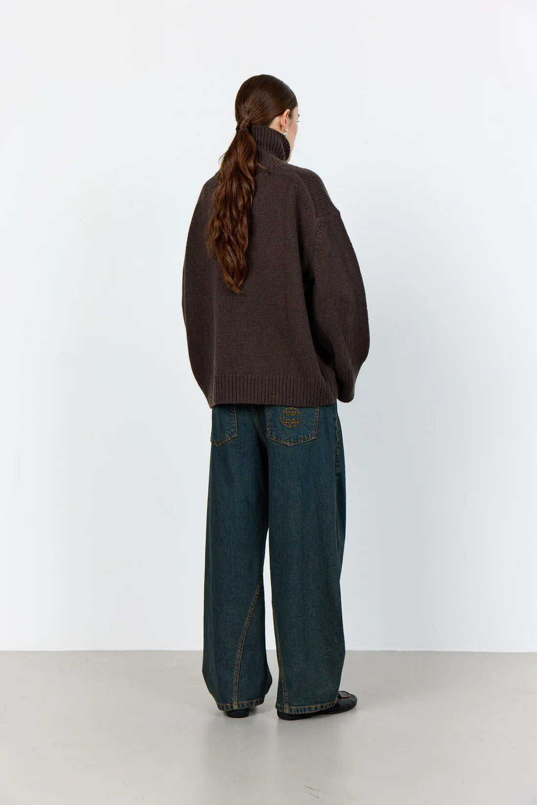 LR Perle Roll Neck in Coffee