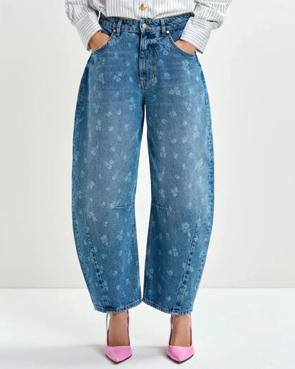 Essentiel Antwerp J01 Barrel Leg Jeans