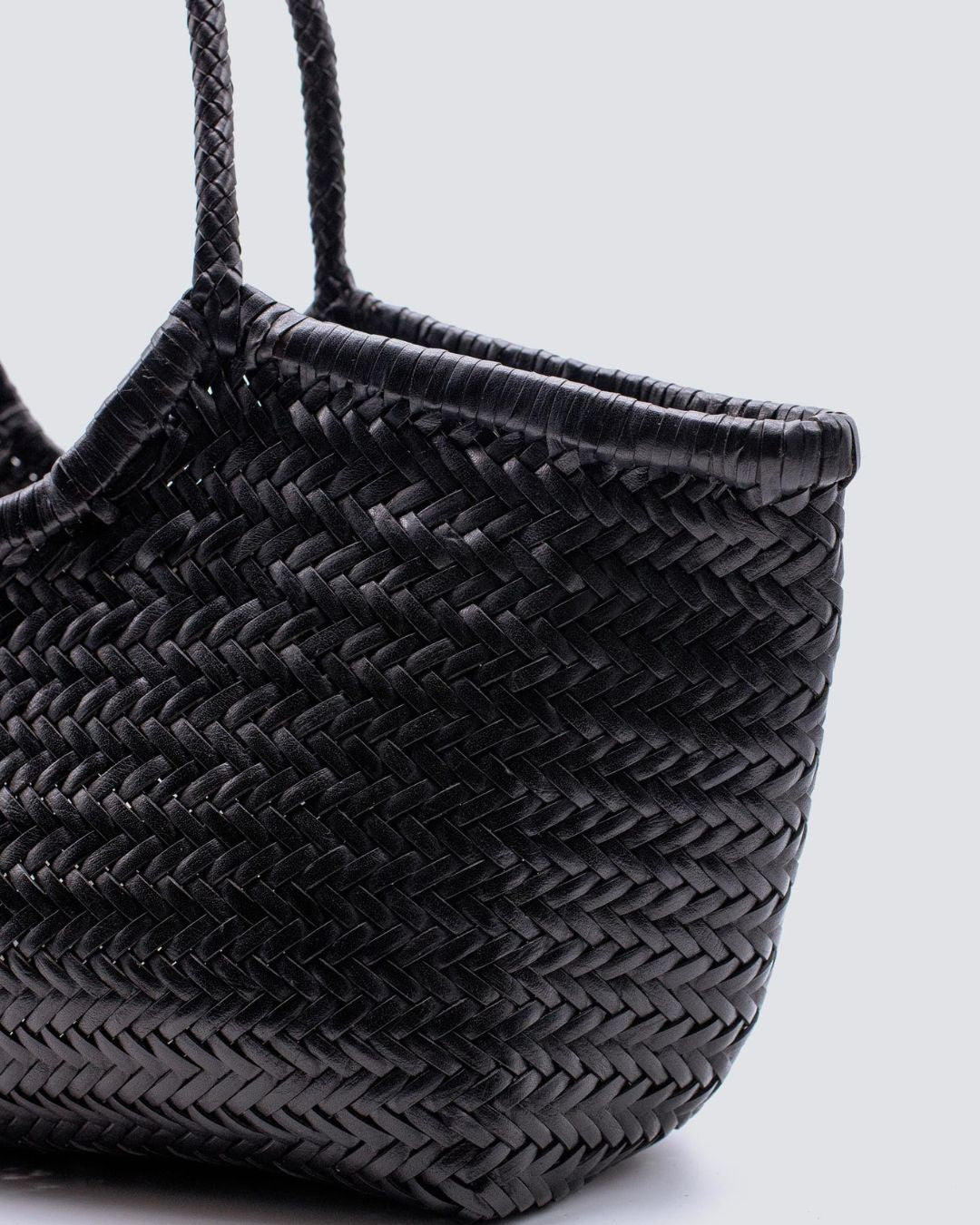 Dragon Diffusion Nantucket Big Basket in Black