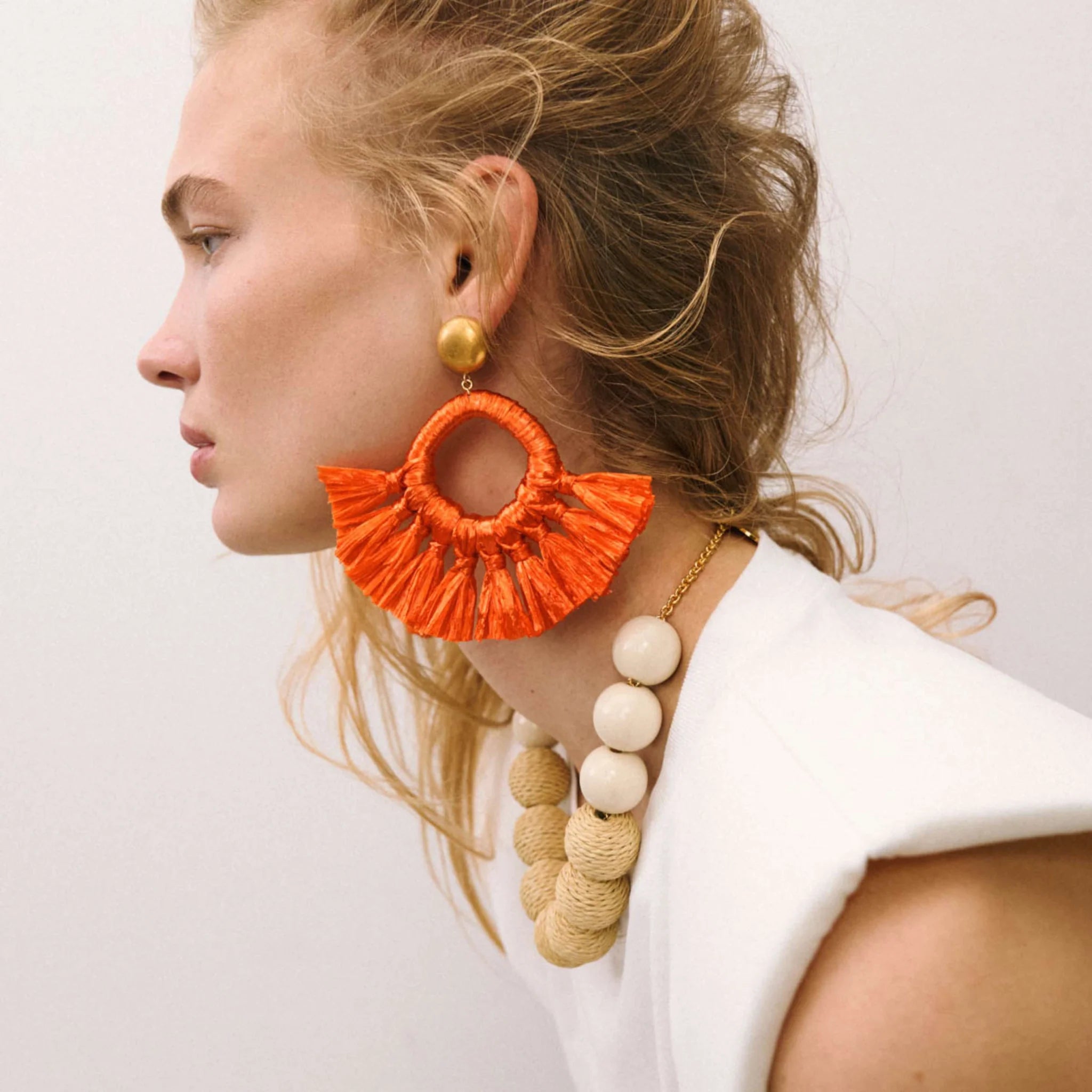 VBARONI Raffia Beads in Natural
