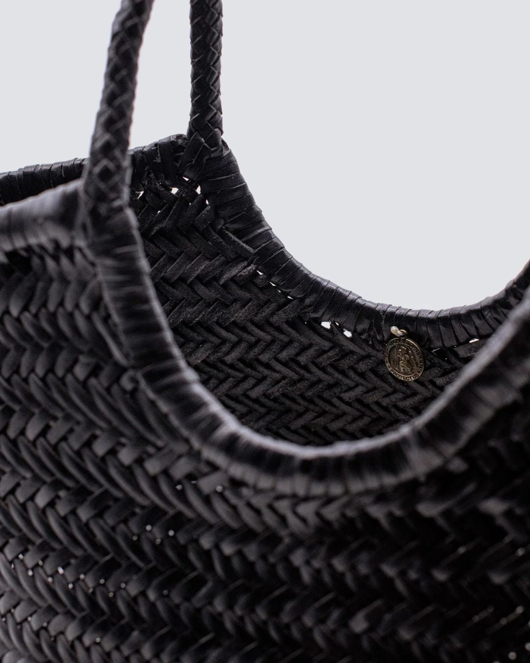 Dragon Diffusion Nantucket Big Basket in Black