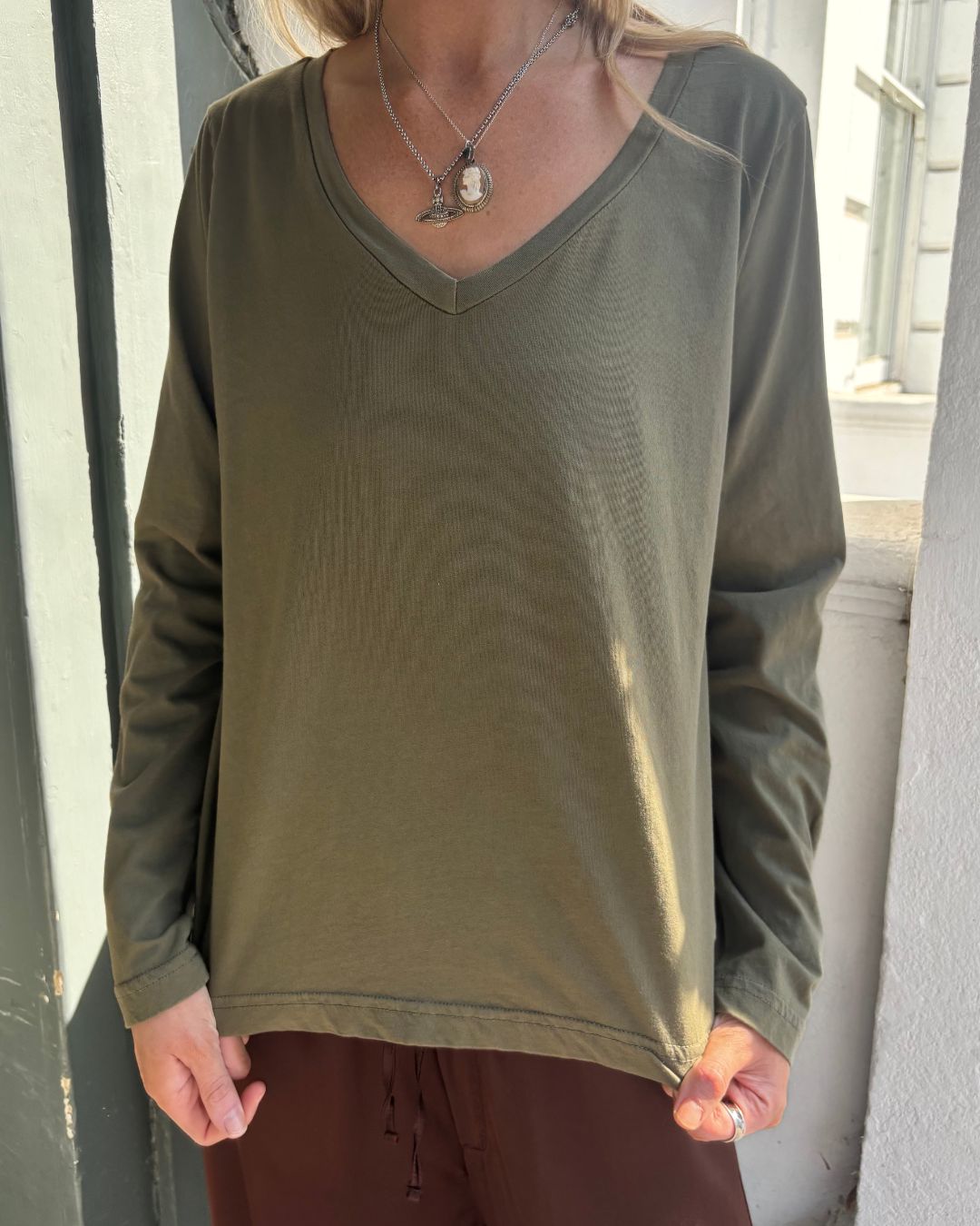 Crossley Biril LS V Neck Tee - Army