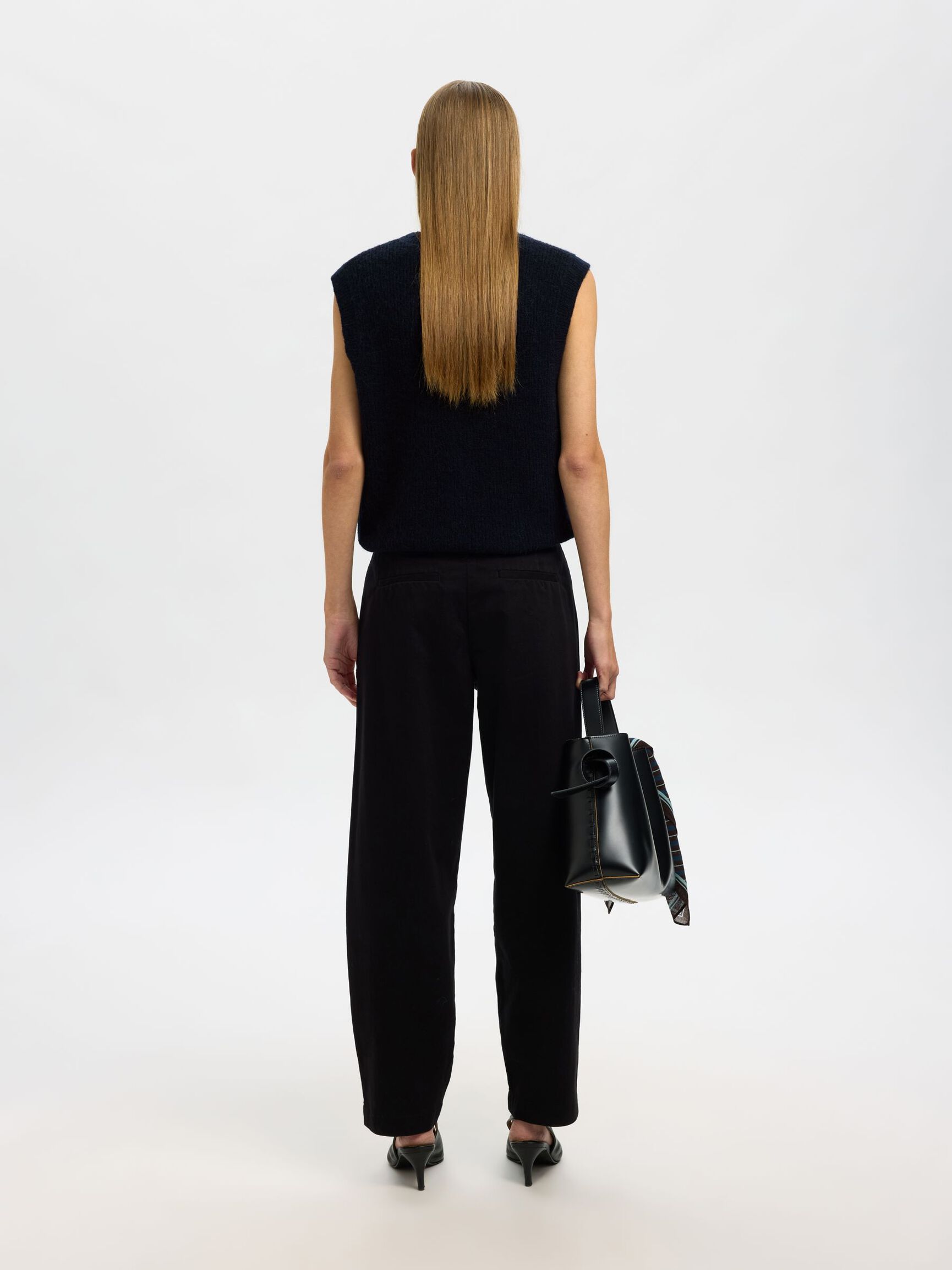 SELECTED Lulu SL Button Vest in Dk Sapphire