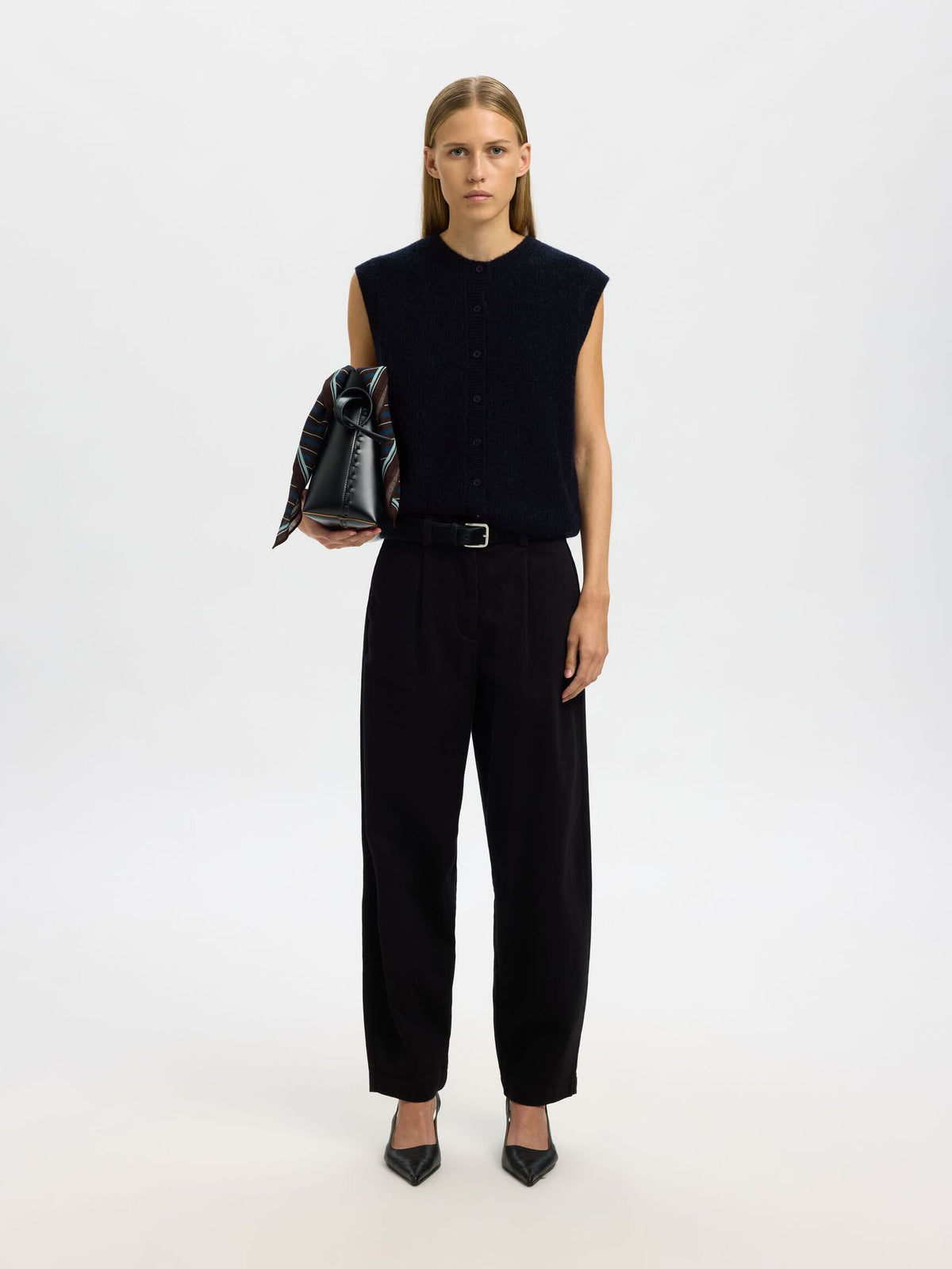 SELECTED Lulu SL Button Vest in Dk Sapphire