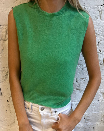 Jumper 1234 Distressed Tank in Fresh Green